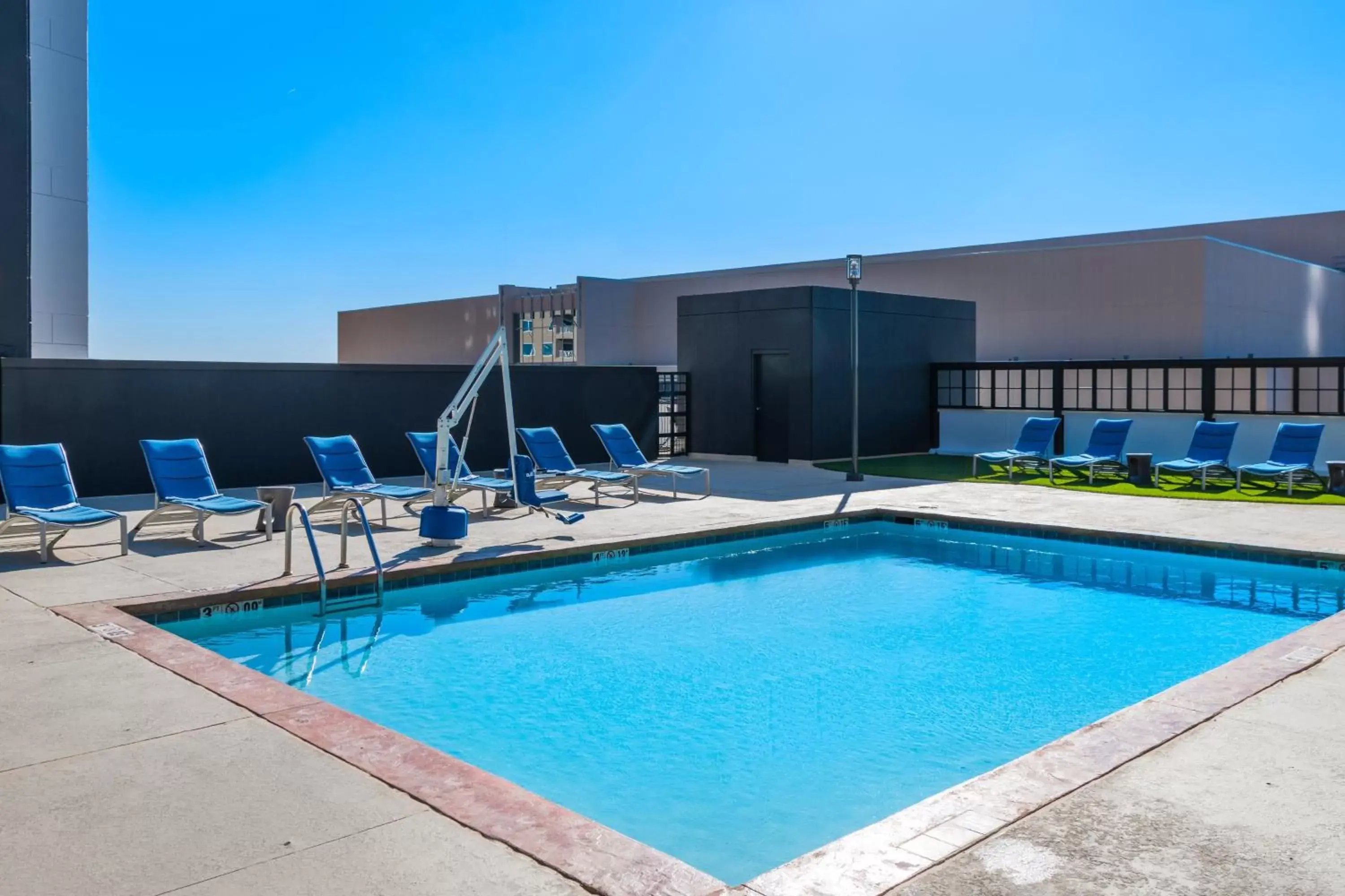 Swimming Pool in Sheraton Oklahoma City Downtown Hotel
