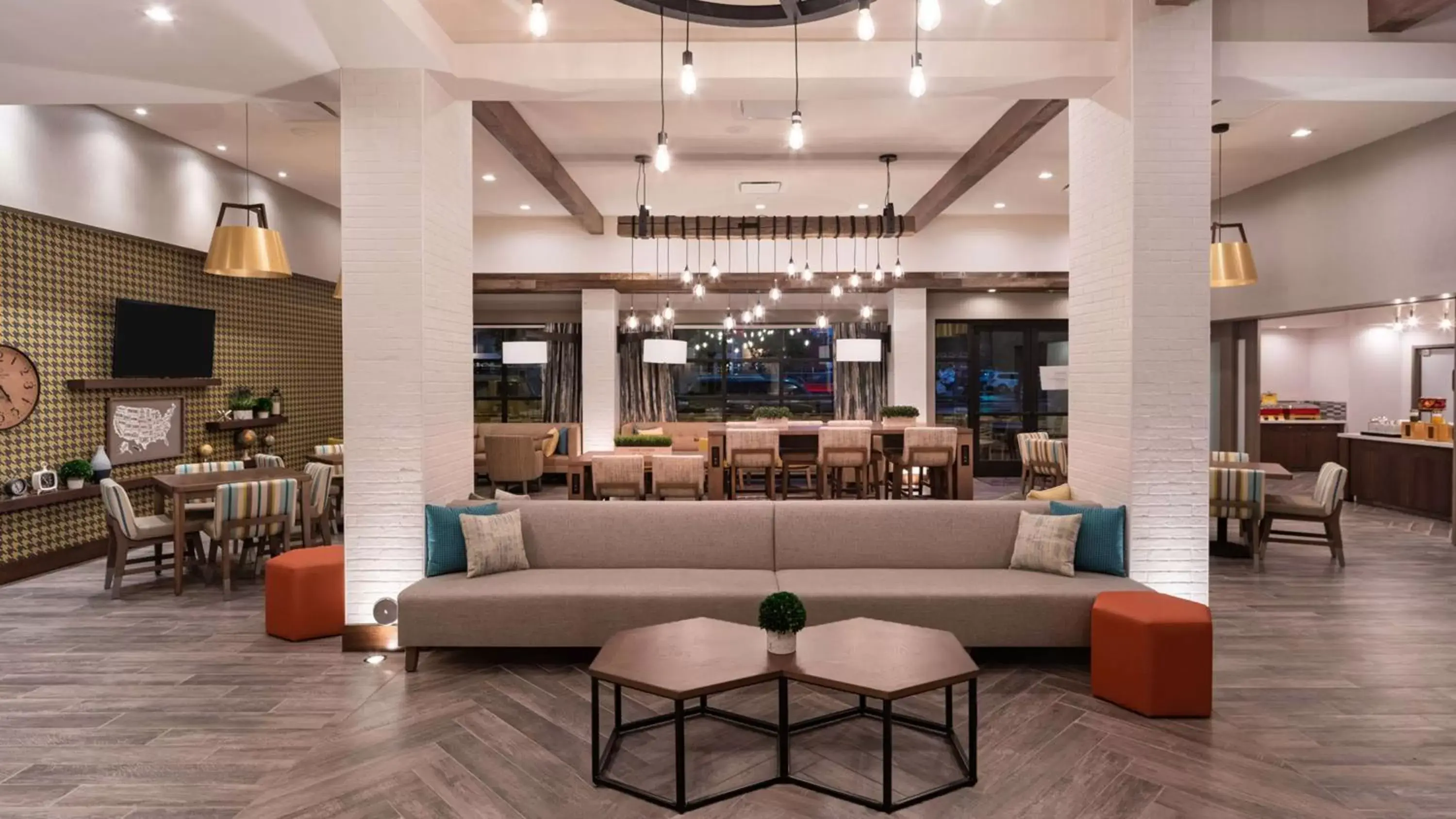 Lobby or reception in Hampton Inn Riverside Downtown Lobby or reception in Hampton Inn Riverside Downtown