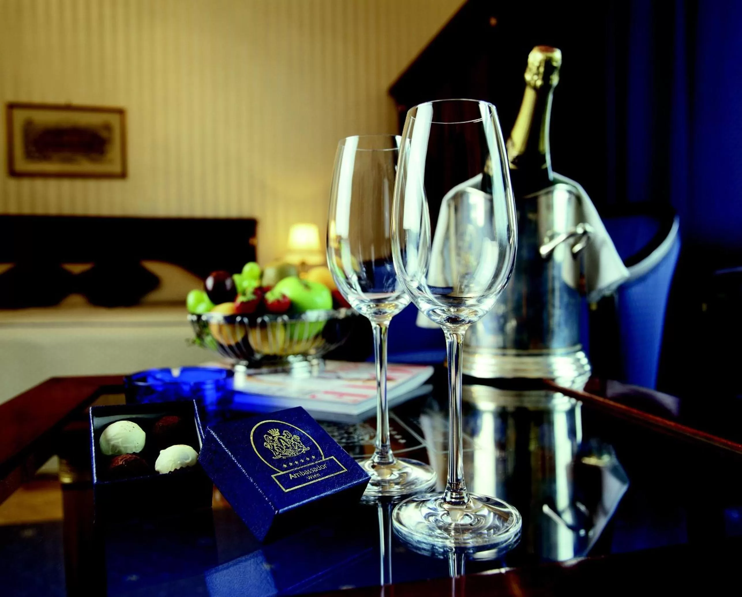 Food and drinks in Hotel Ambassador