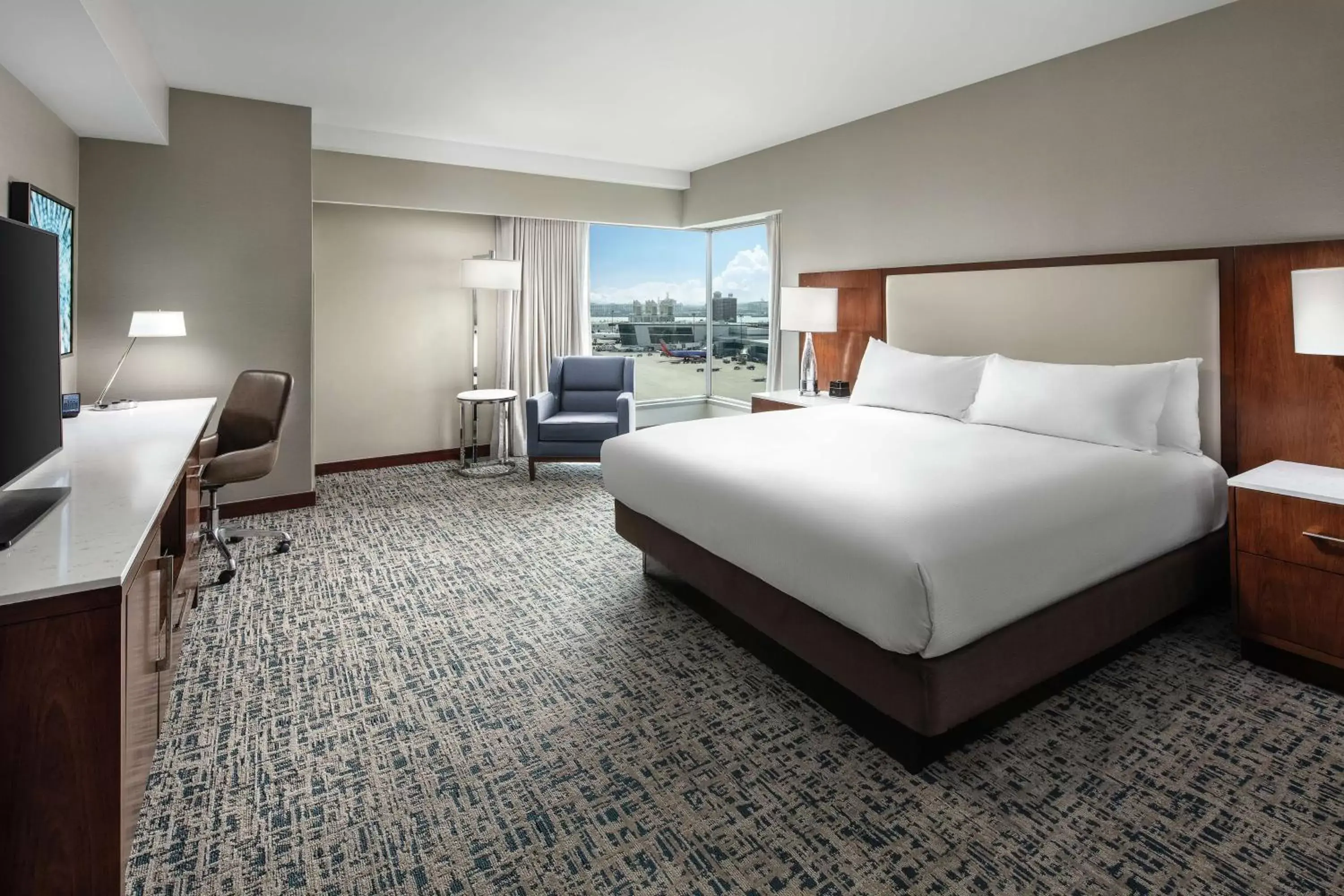 Bedroom in Hilton Boston Logan Airport
