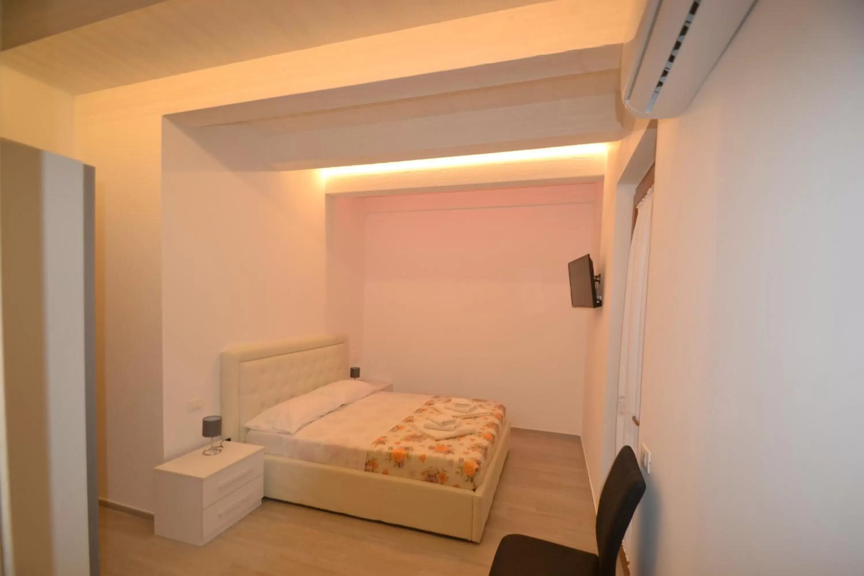 Bed in Onda Chiara B&B