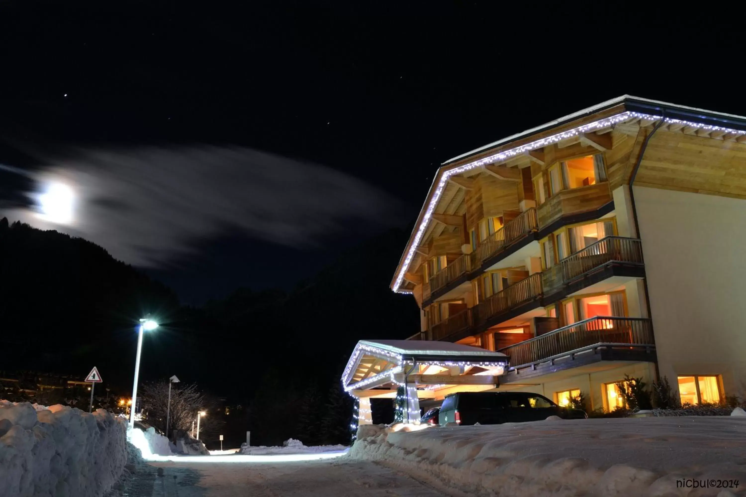 Facade/entrance, Winter in Hotel Garni Pegrà