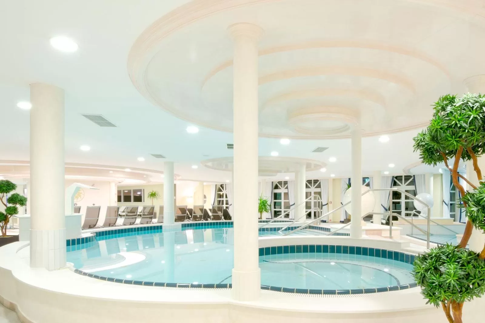 Spa and wellness centre/facilities in Steigenberger Hotel Der Sonnenhof