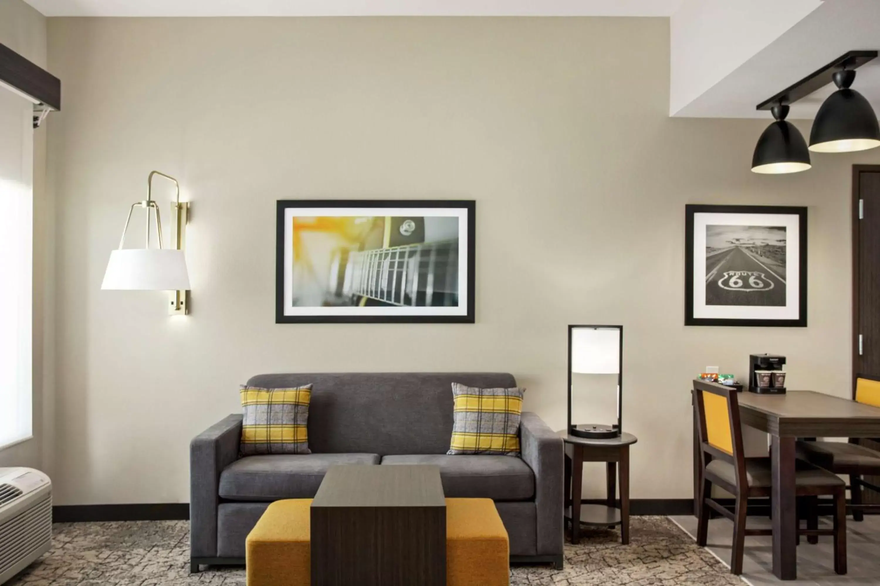 Living room, Seating Area in Homewood Suites By Hilton Springfield Medical District