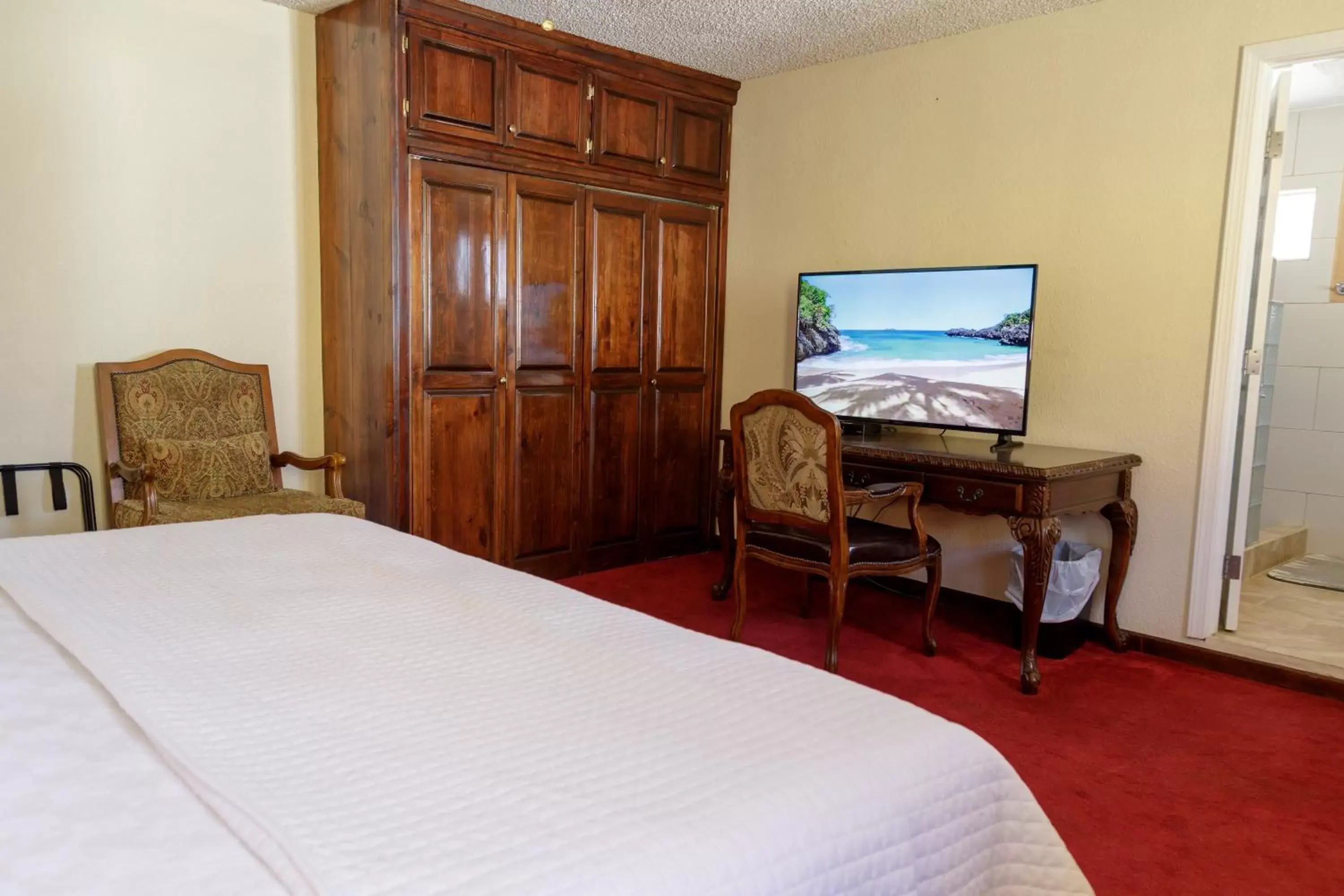 Bed in Playa Hermosa Inn at the beach