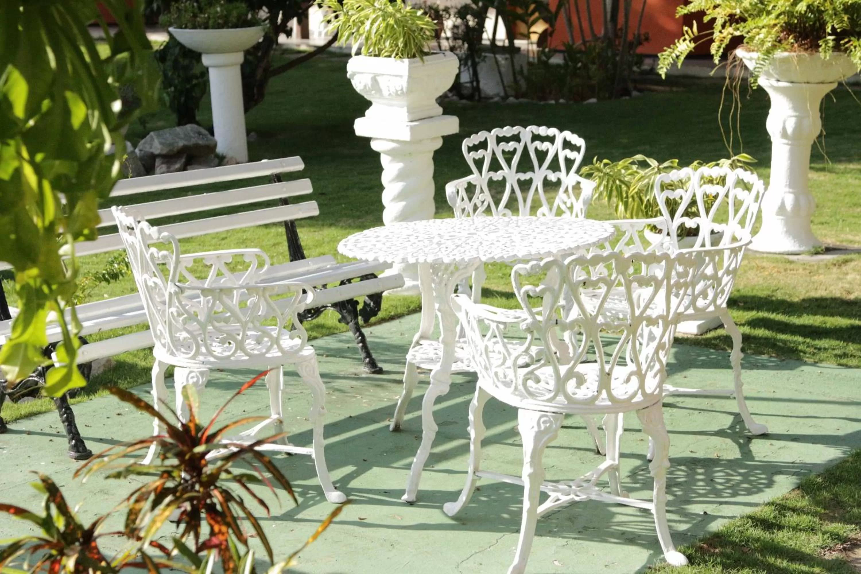 Property building in Hotel Jardim