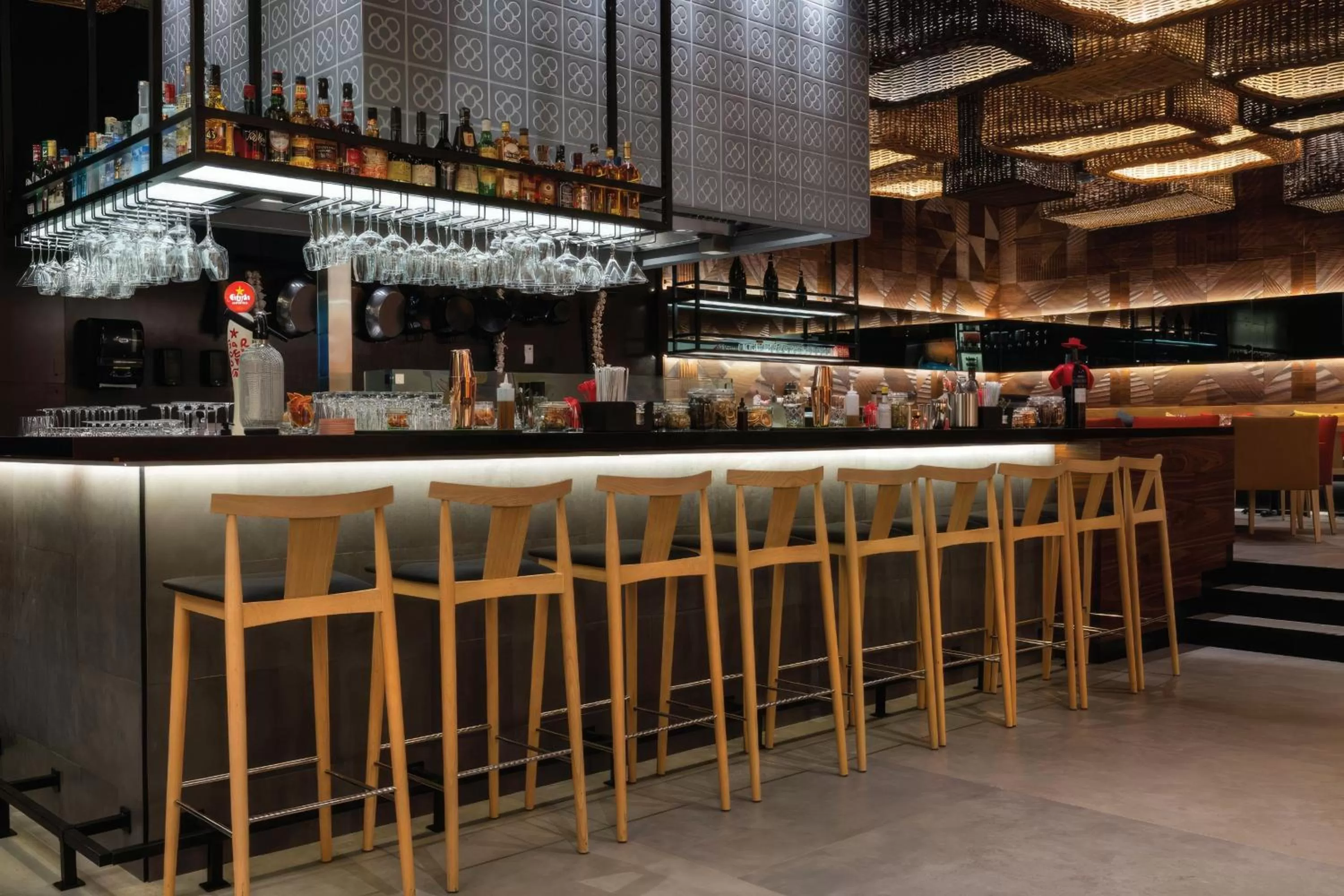 Lounge or bar in The Westin City Centre Bahrain