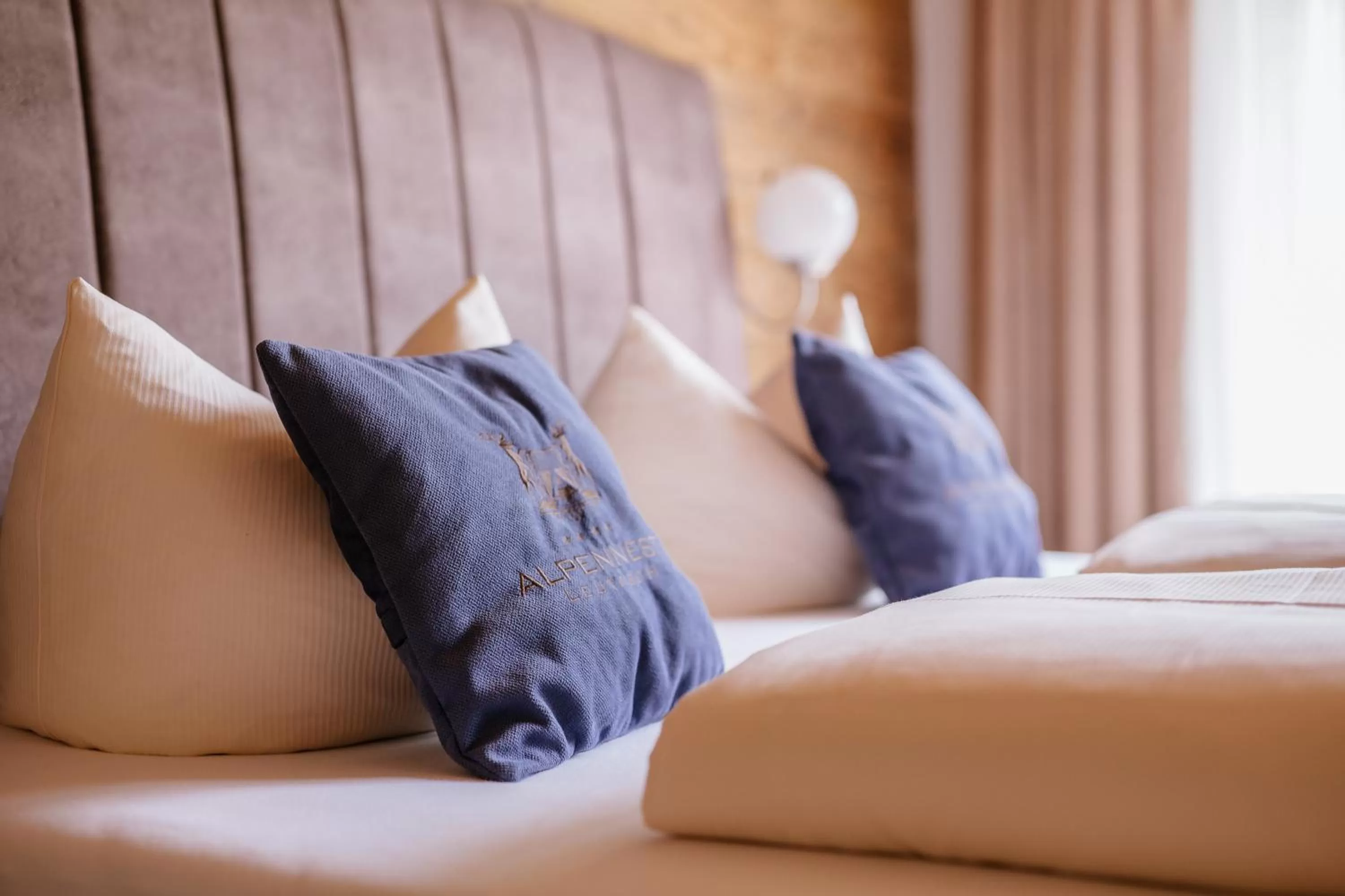 Bed in Hotel Alpennest