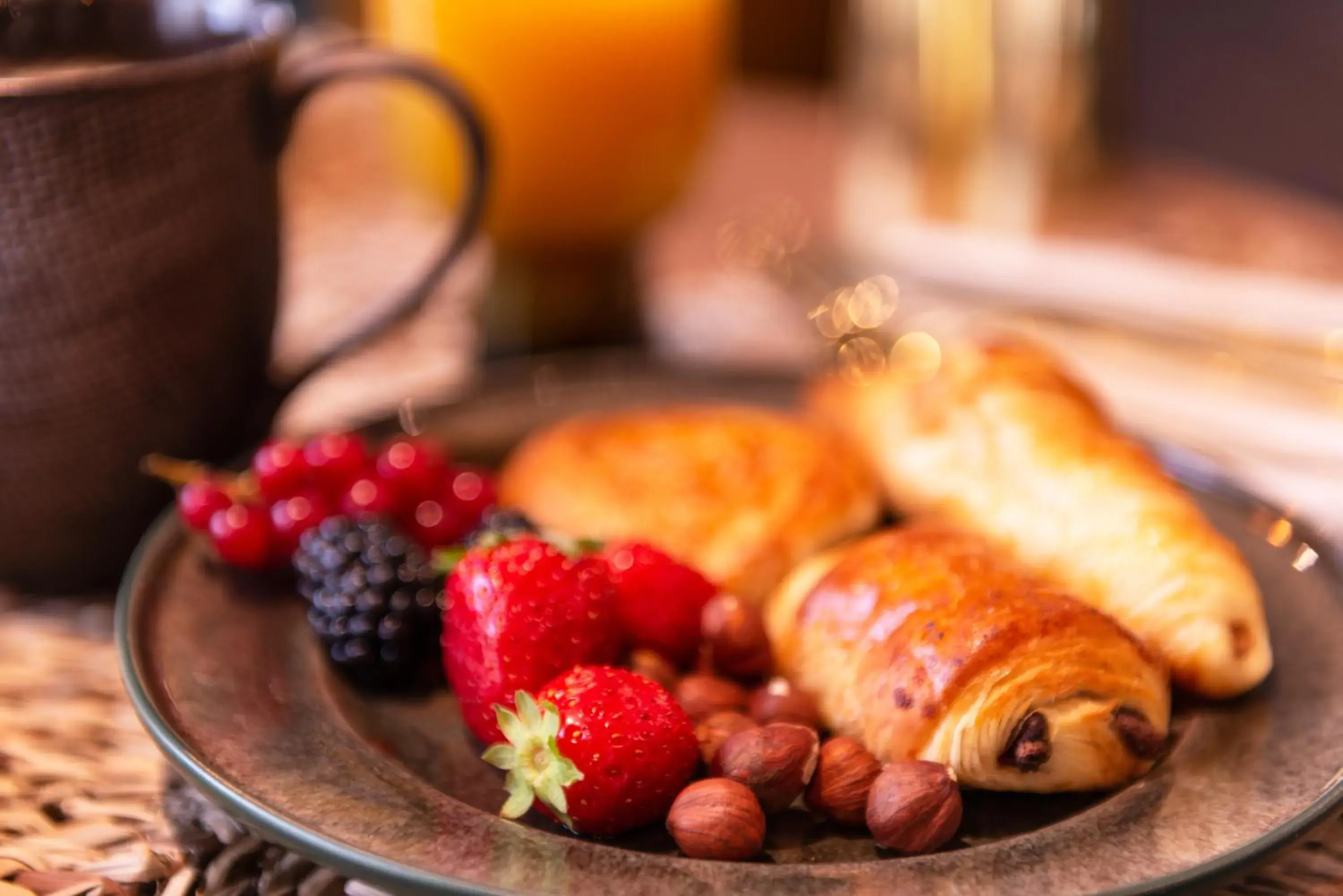 Buffet breakfast, Food in The Originals Boutique, Parc Hotel, Orleans Sud