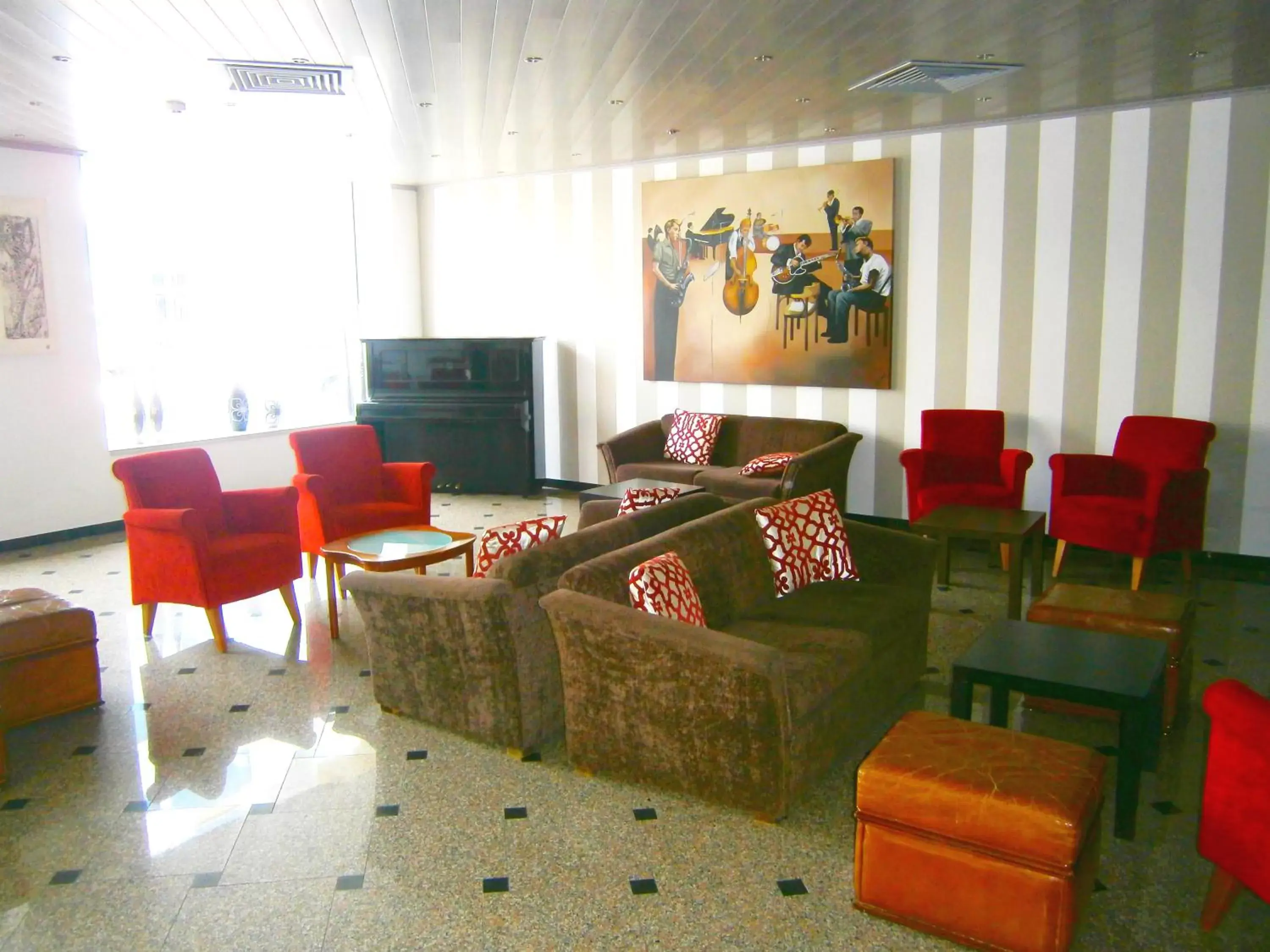 Lounge or bar, Seating Area in Hotel Cristal Caldas