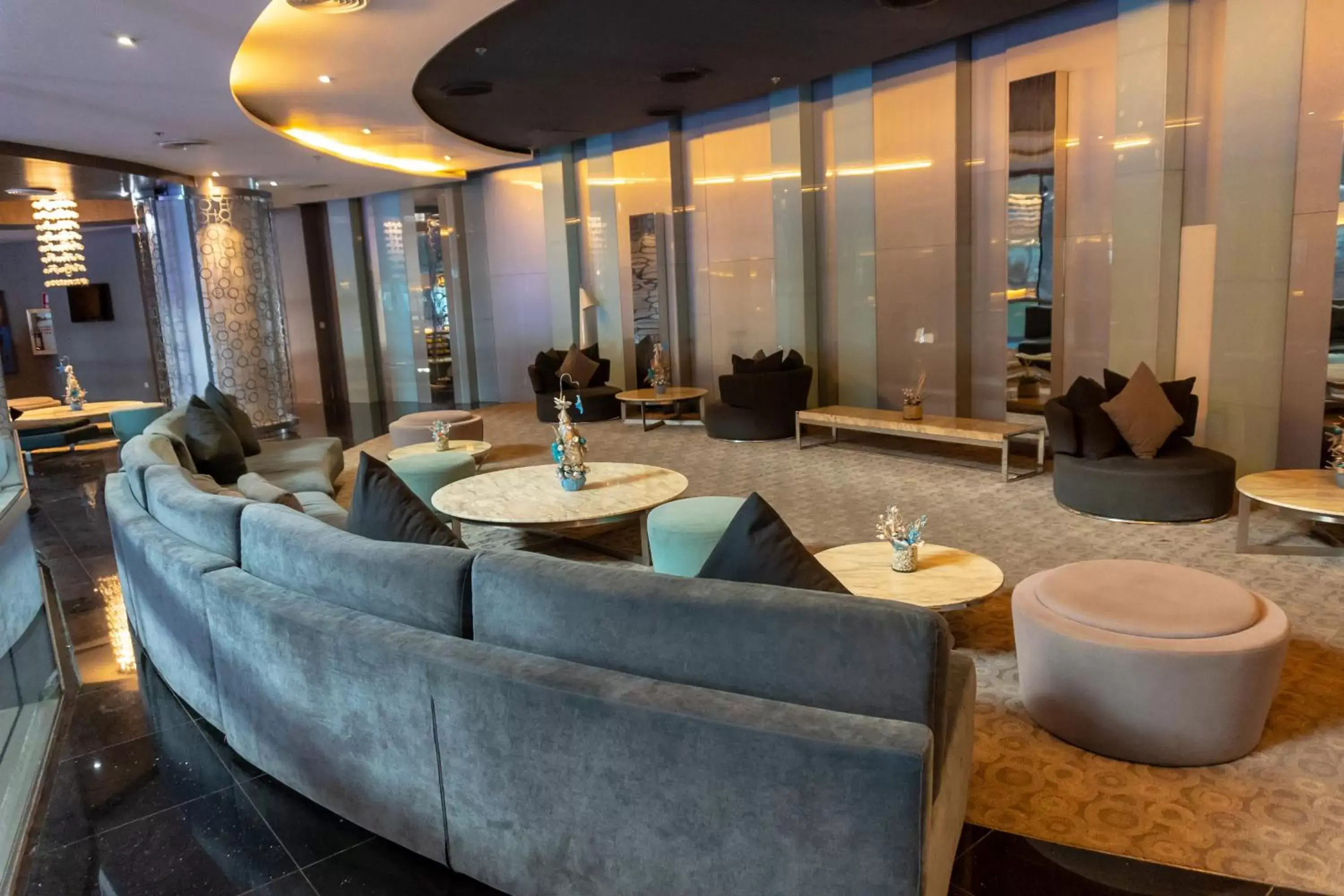 Lobby or reception, Lounge/Bar in Hotel H2o