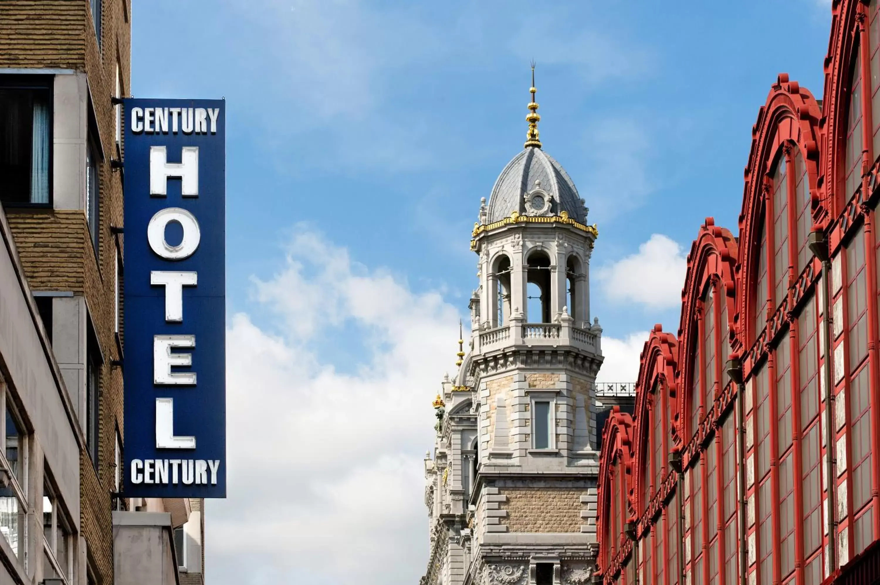 Facade/entrance in Century Hotel Antwerpen Centrum