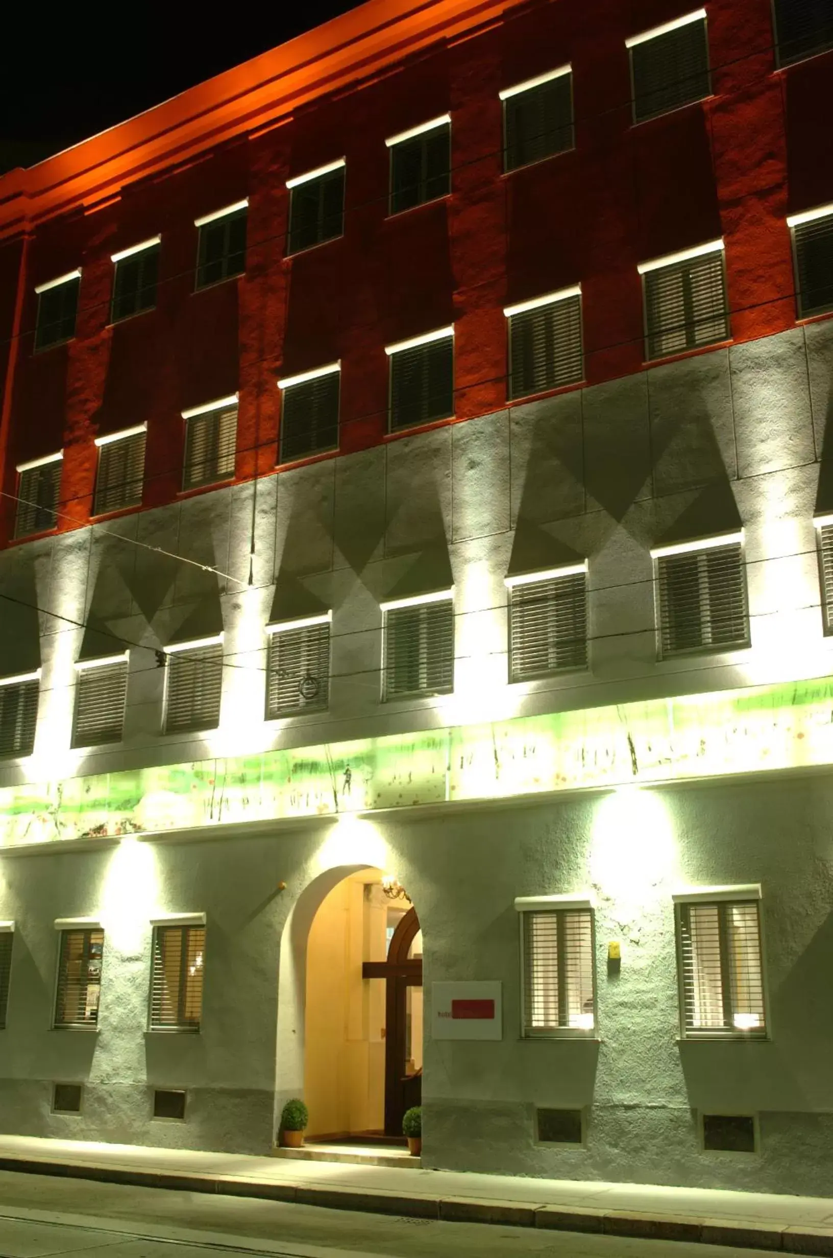 Facade/entrance, Property Building in Hotel Kunsthof