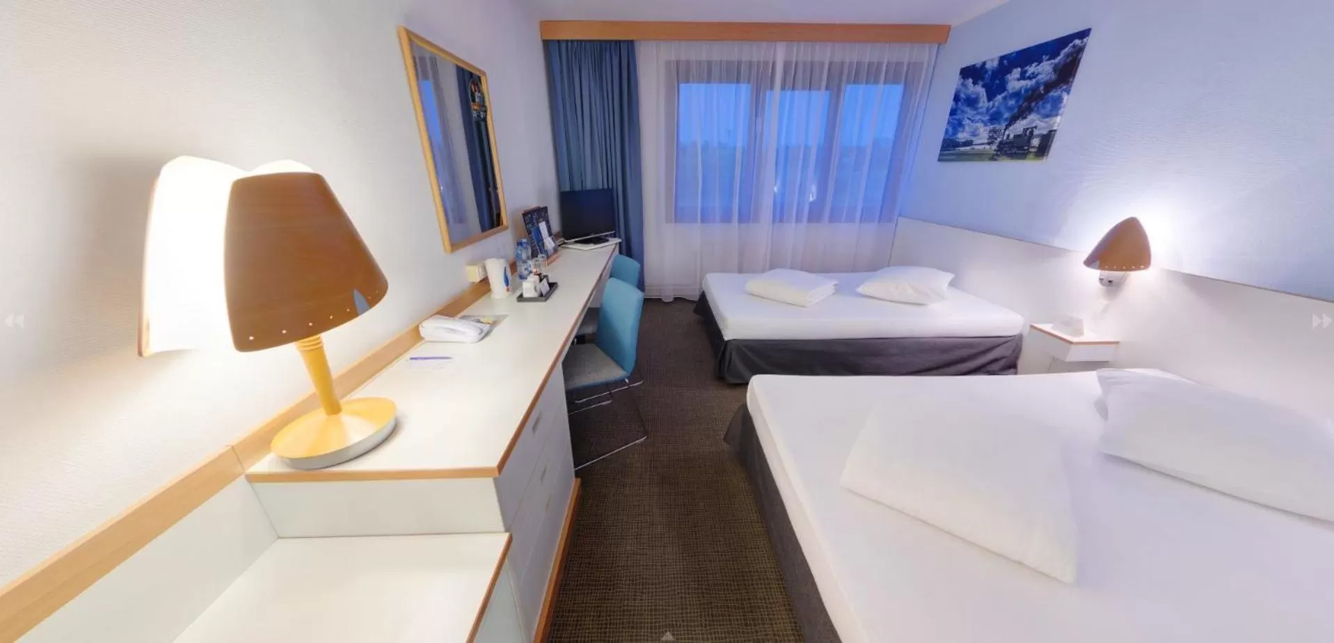 Photo of the whole room, Bed in Novotel Poznań Malta