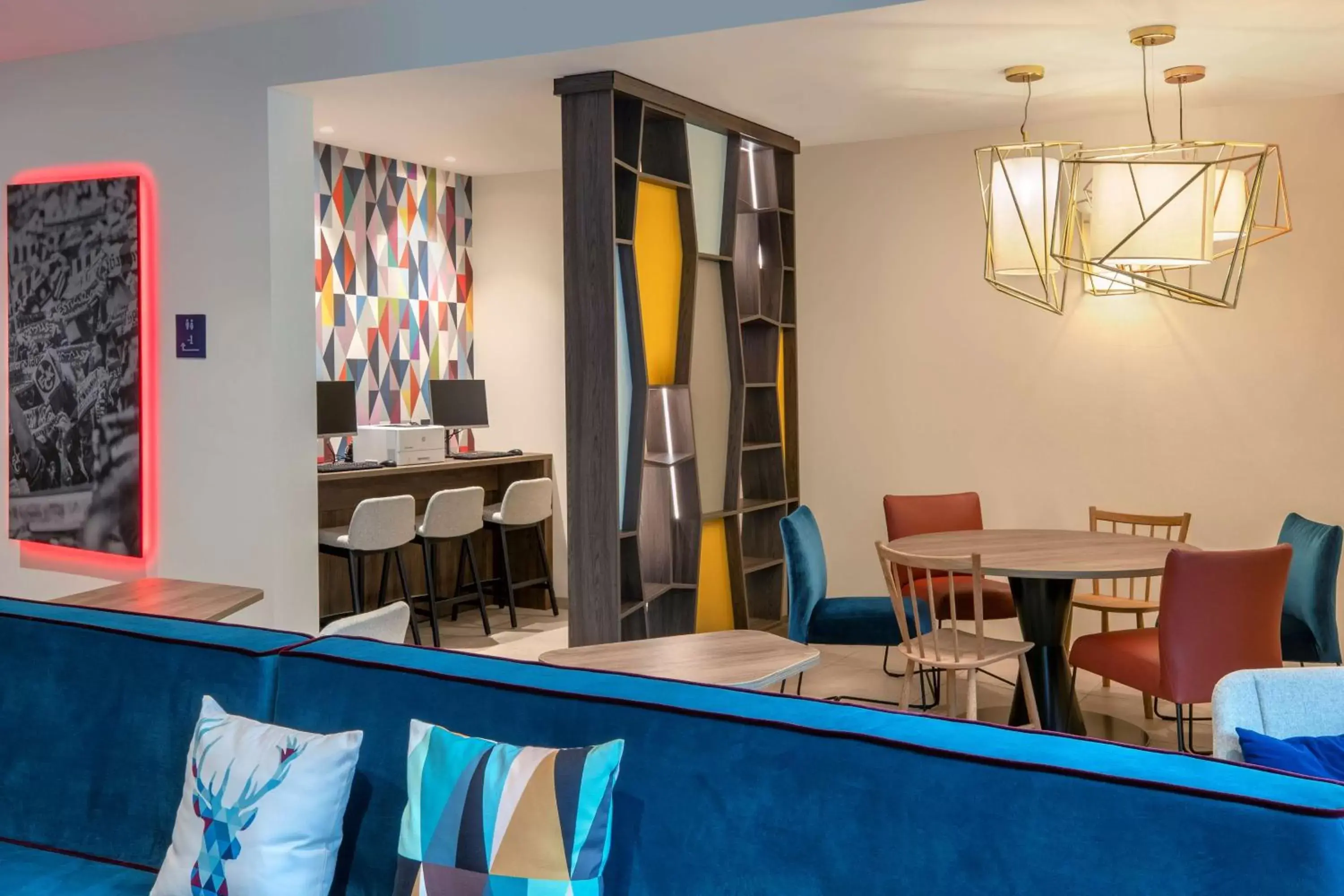 Lobby or reception in Hampton By Hilton Kaiserslautern Lobby or reception in Hampton By Hilton Kaiserslautern