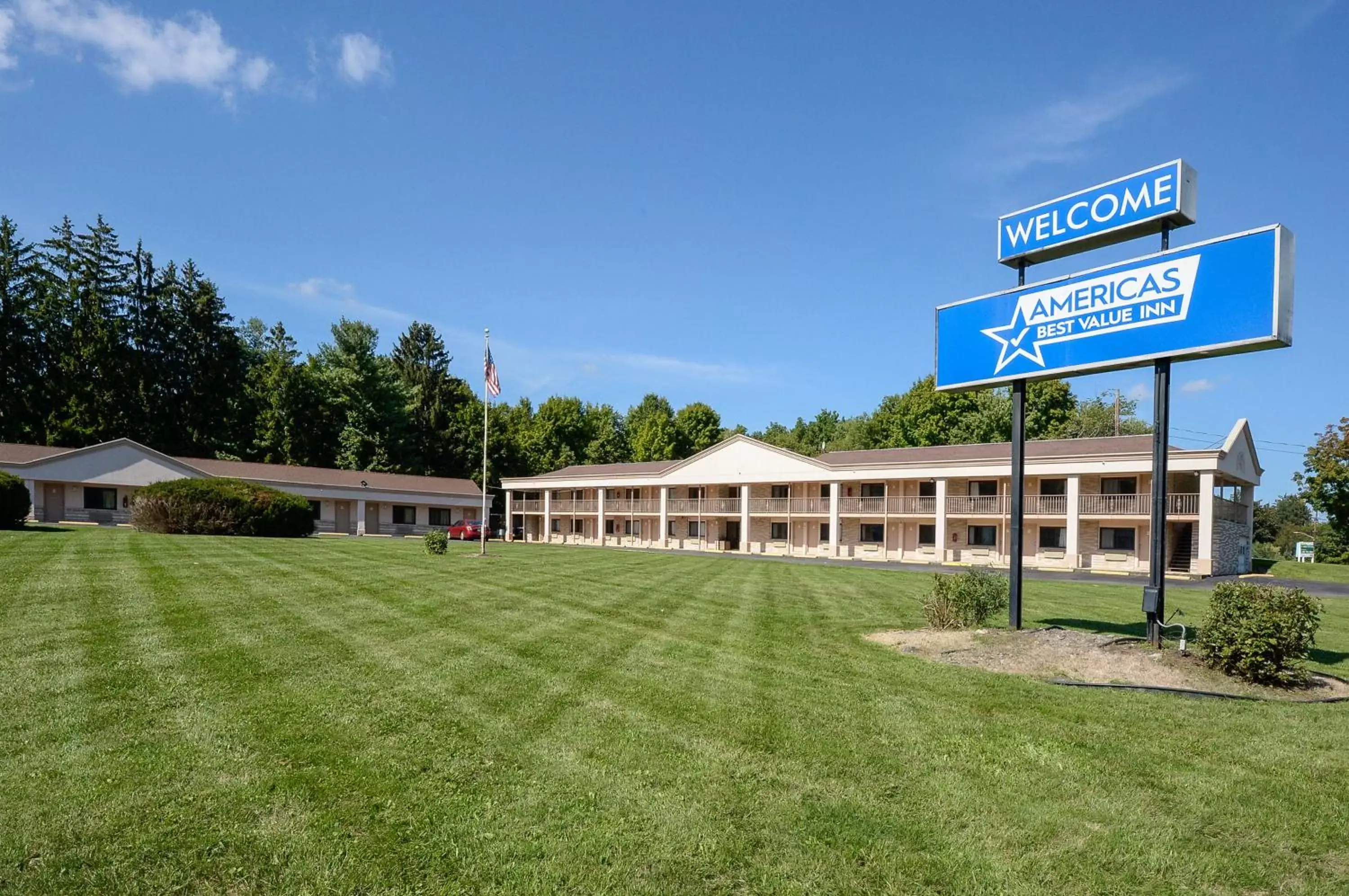 Facade/entrance, Property Building in Americas Best Value Inn at Central Valley