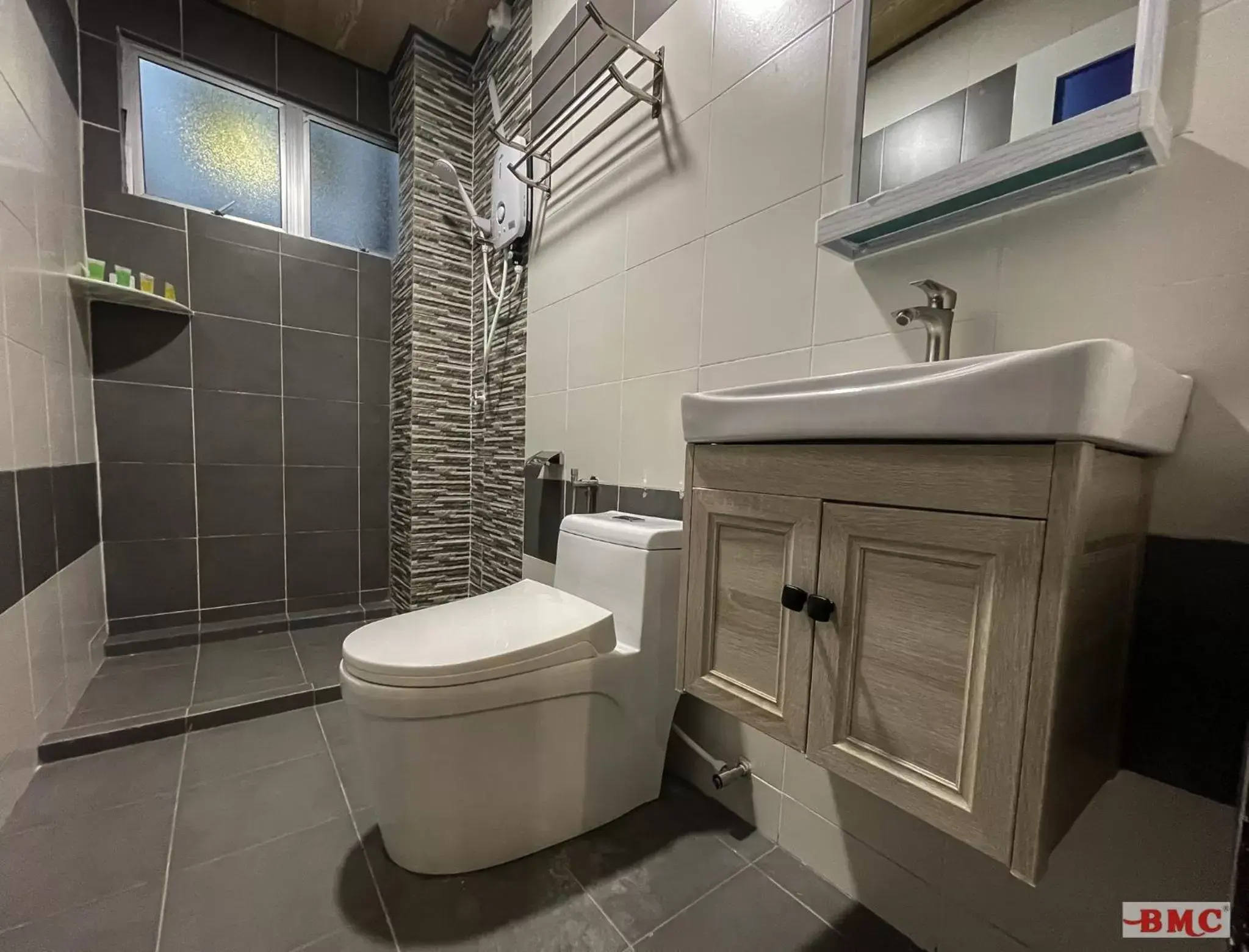 Bathroom in BMC Hotel