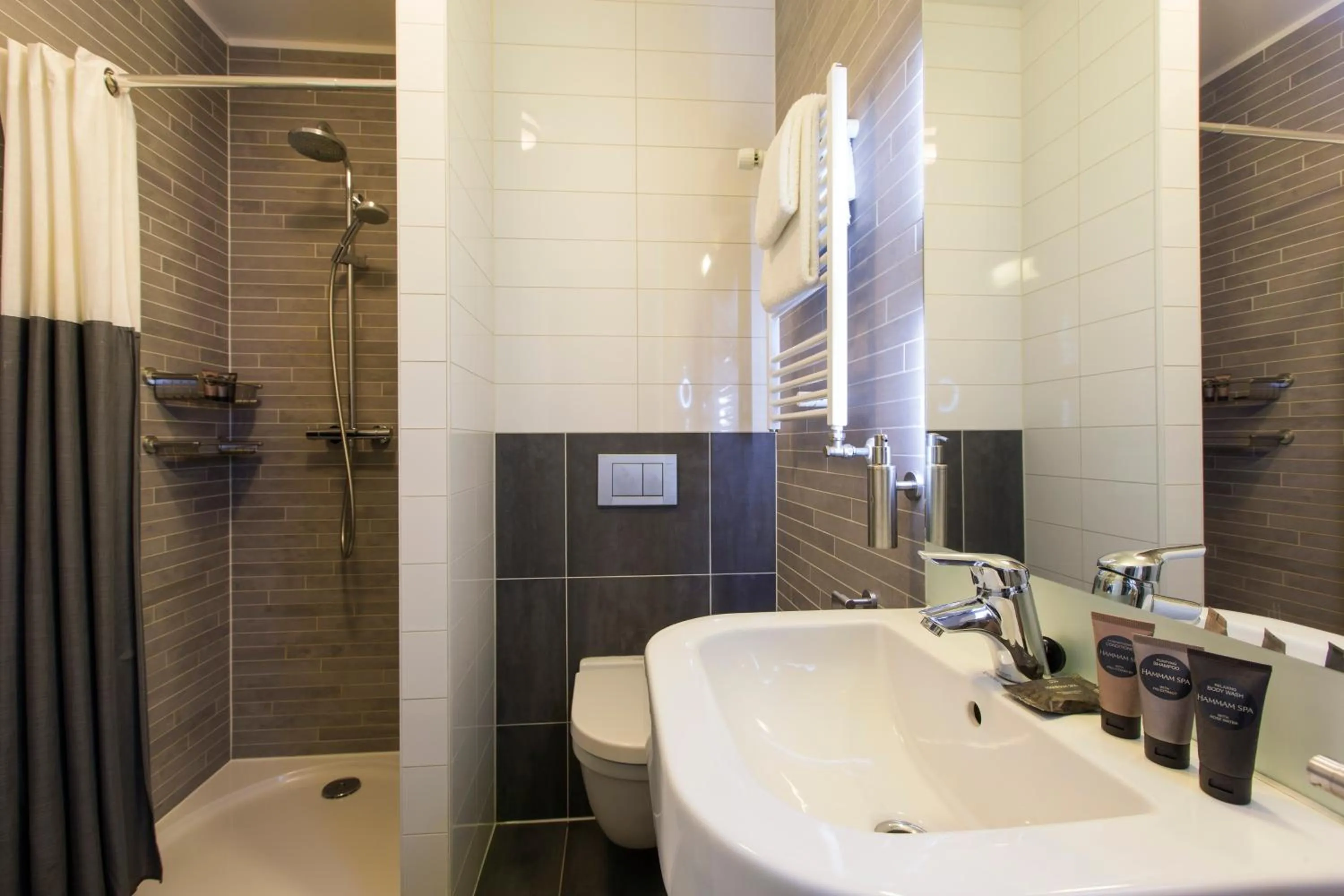 Bathroom in Grand Canal Boutique Hotel