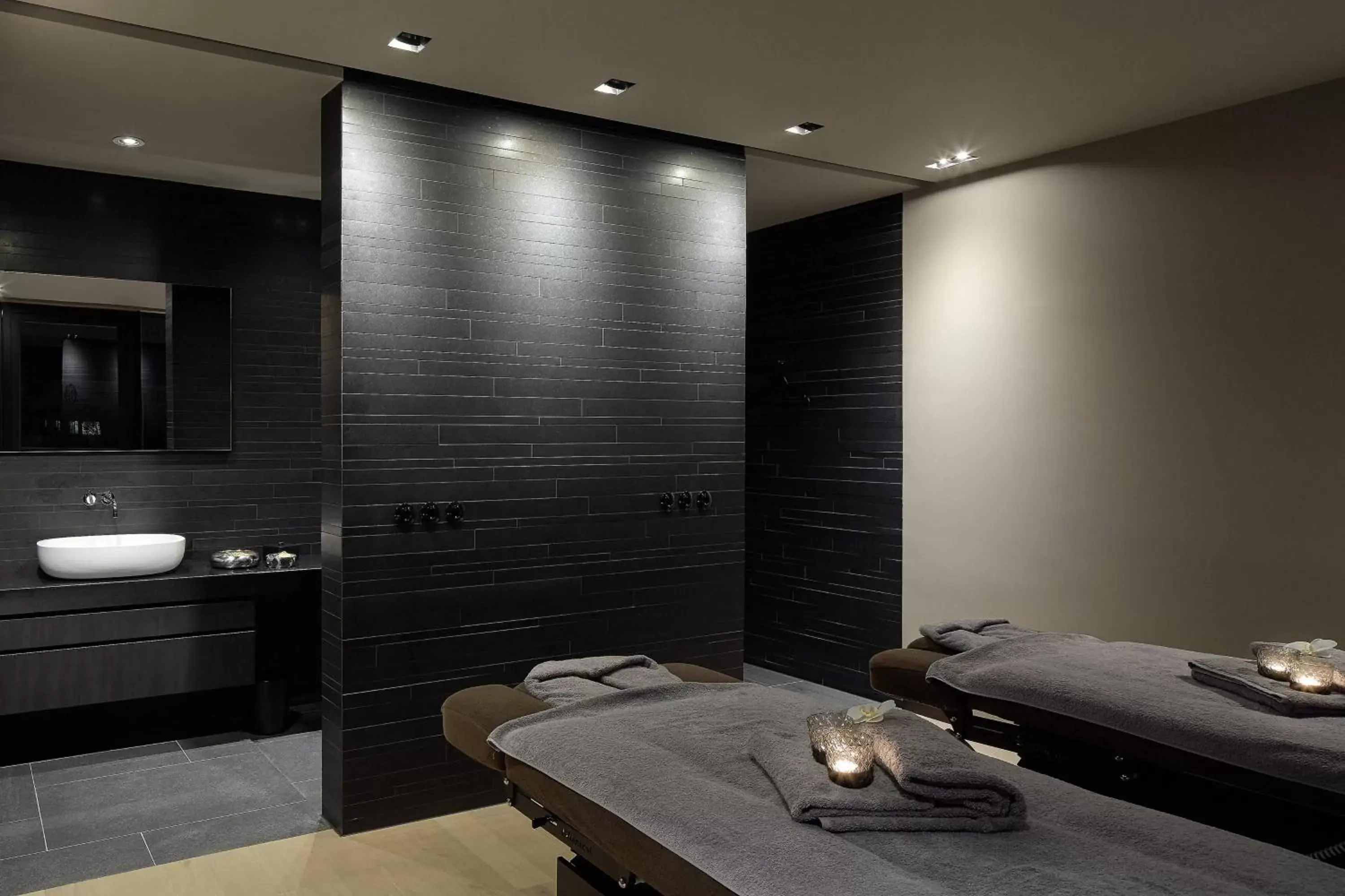 Spa and wellness centre/facilities in Roomers Baden-Baden, Autograph Collection