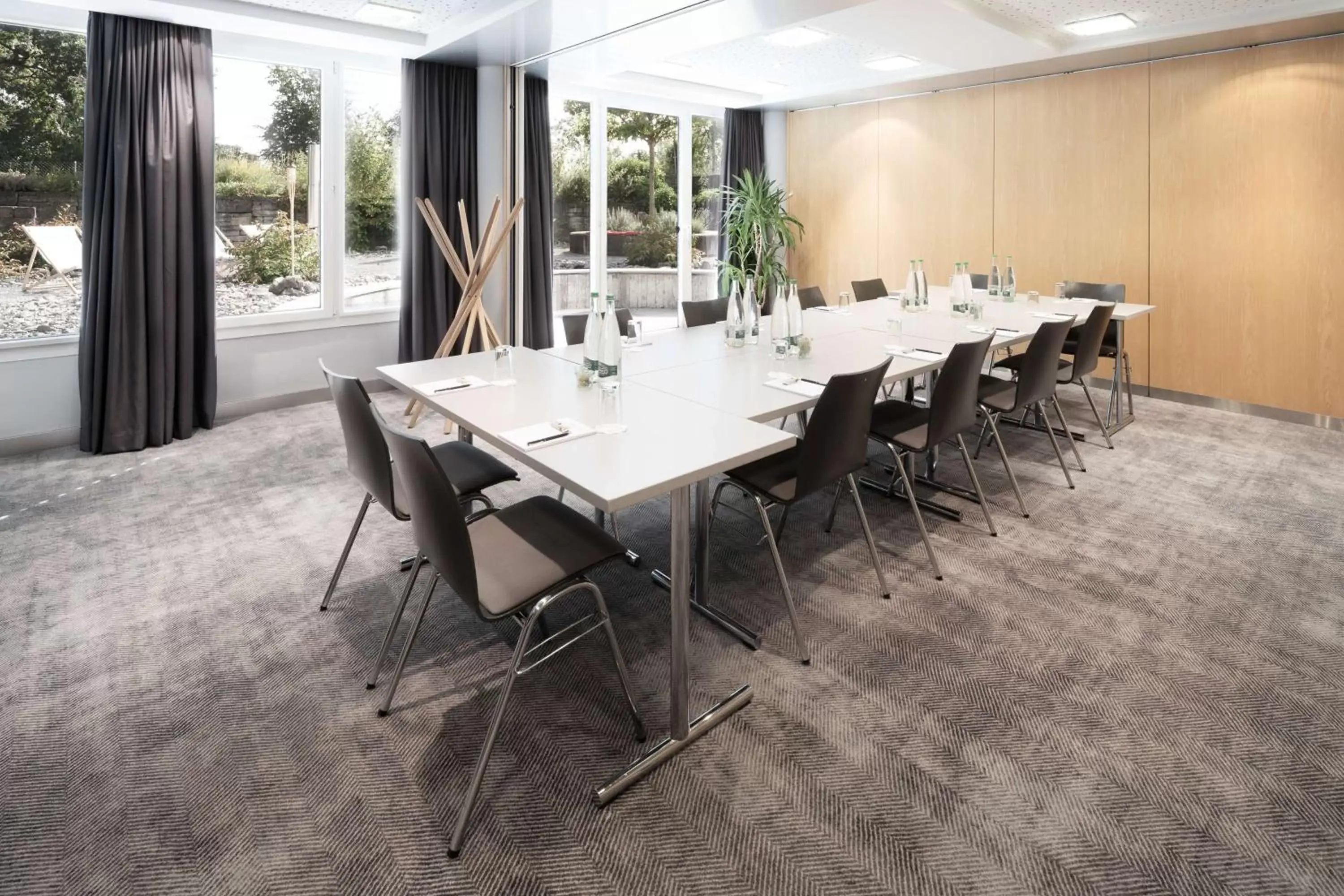 Meeting/conference room in Radisson Hotel Zurich Airport