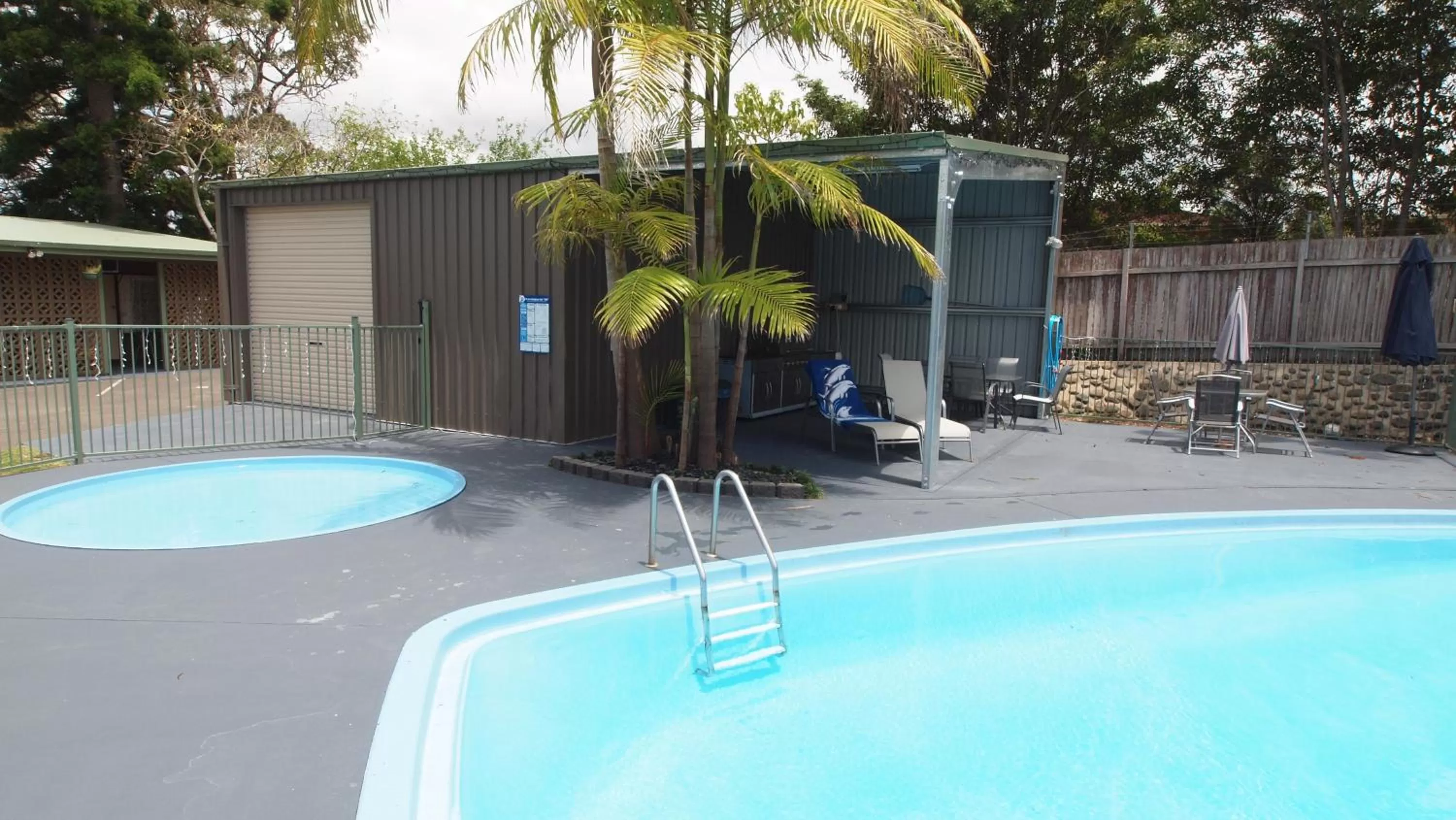 Swimming pool in Motel Kempsey