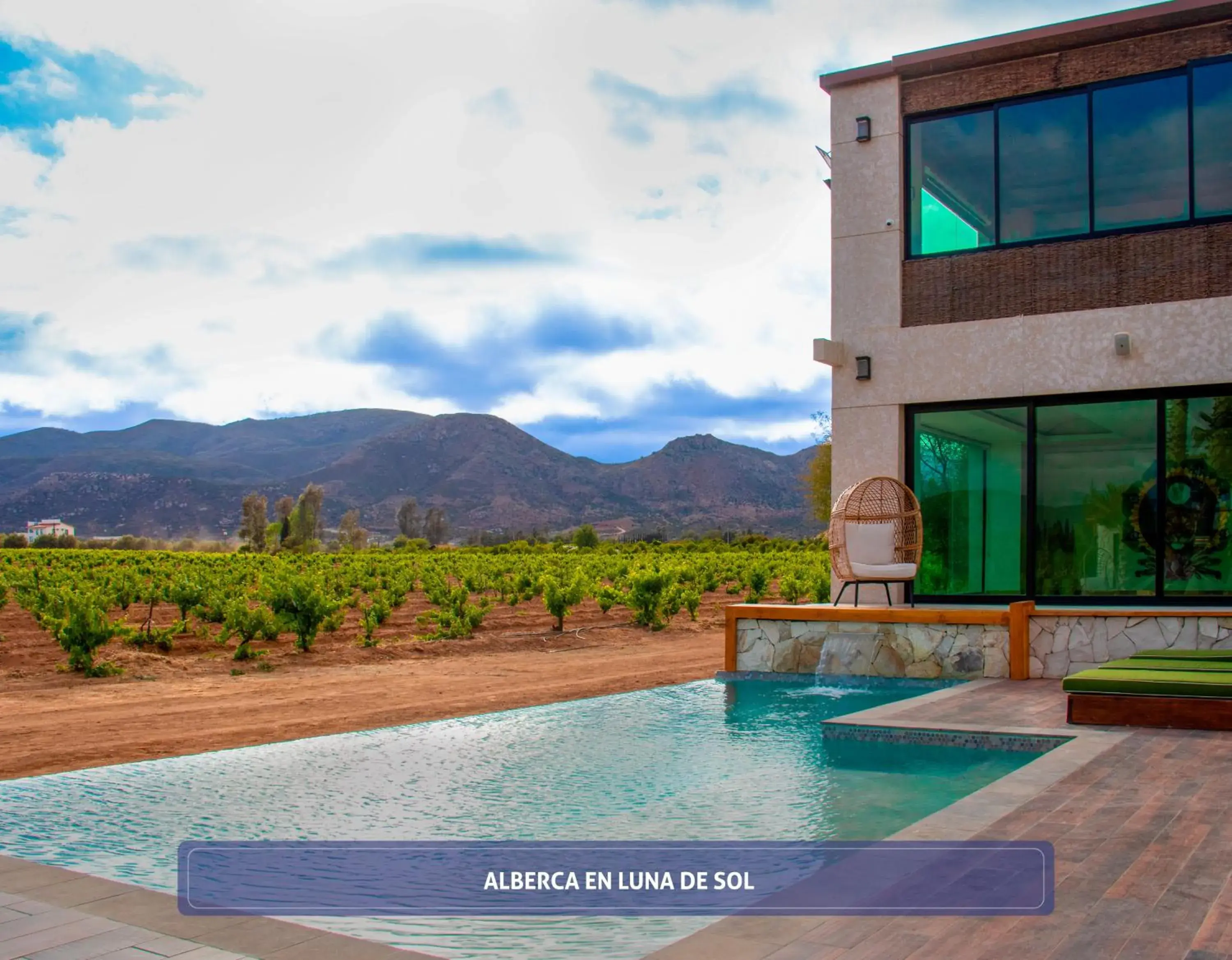 Swimming pool in Hotel Boutique Valle de Guadalupe