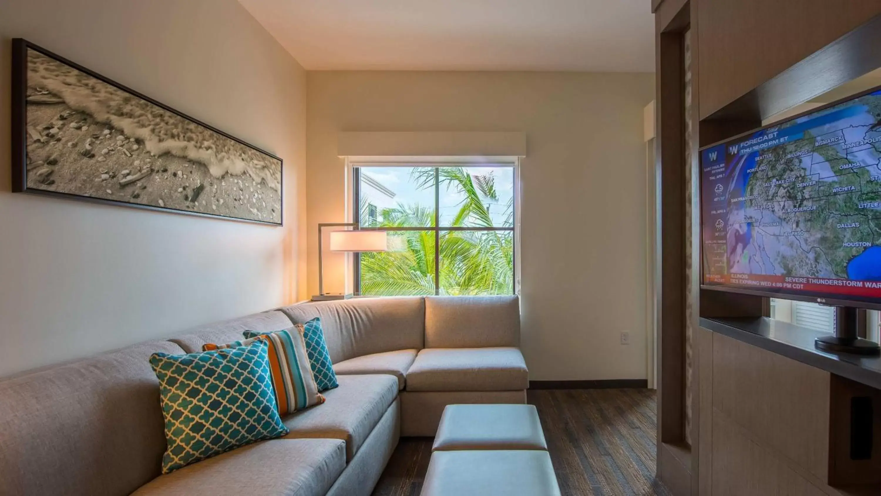 Living room, Seating Area in Hyatt House Naples 5th Avenue