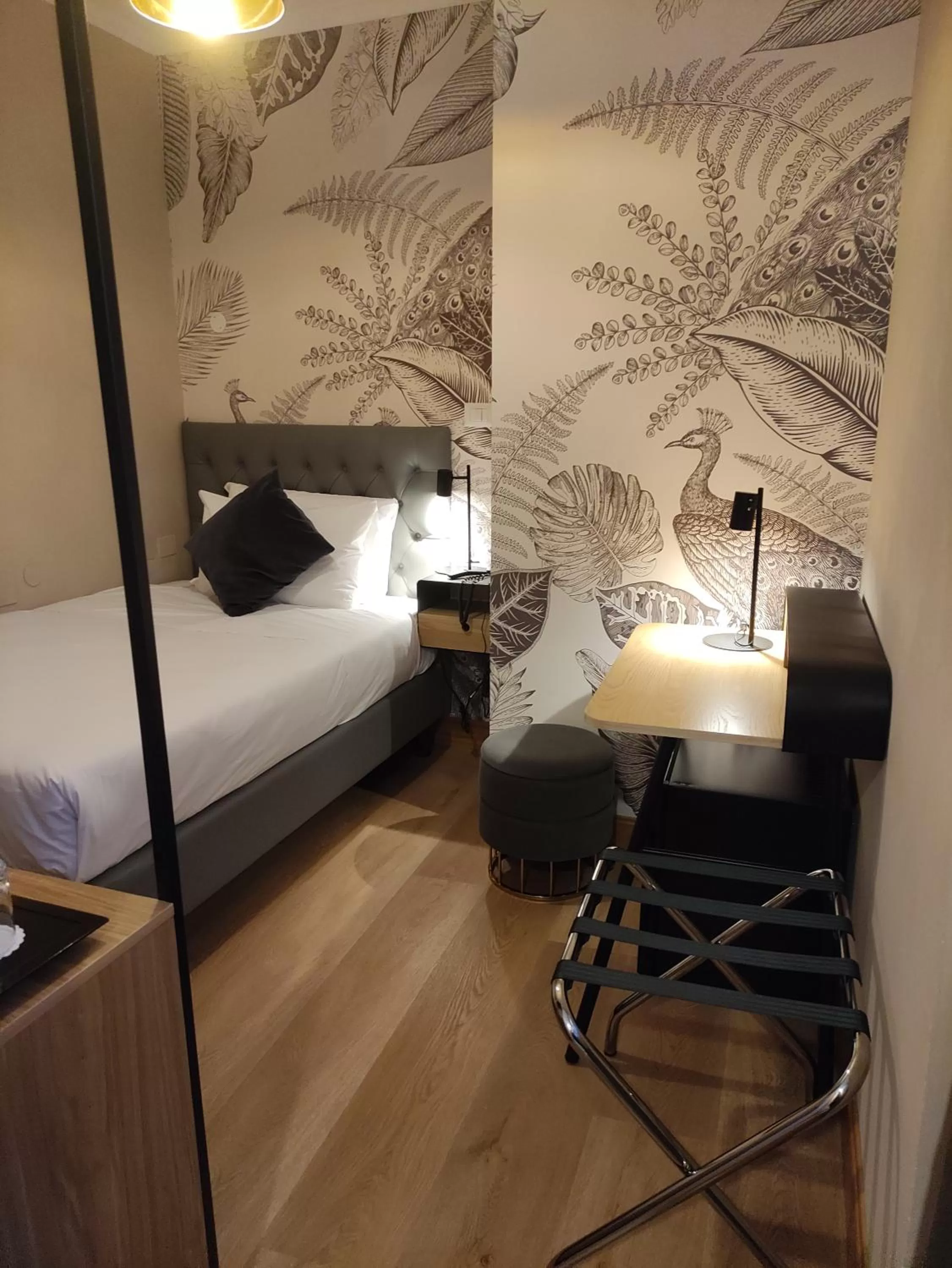 Photo of the whole room, Bed in Hotel White