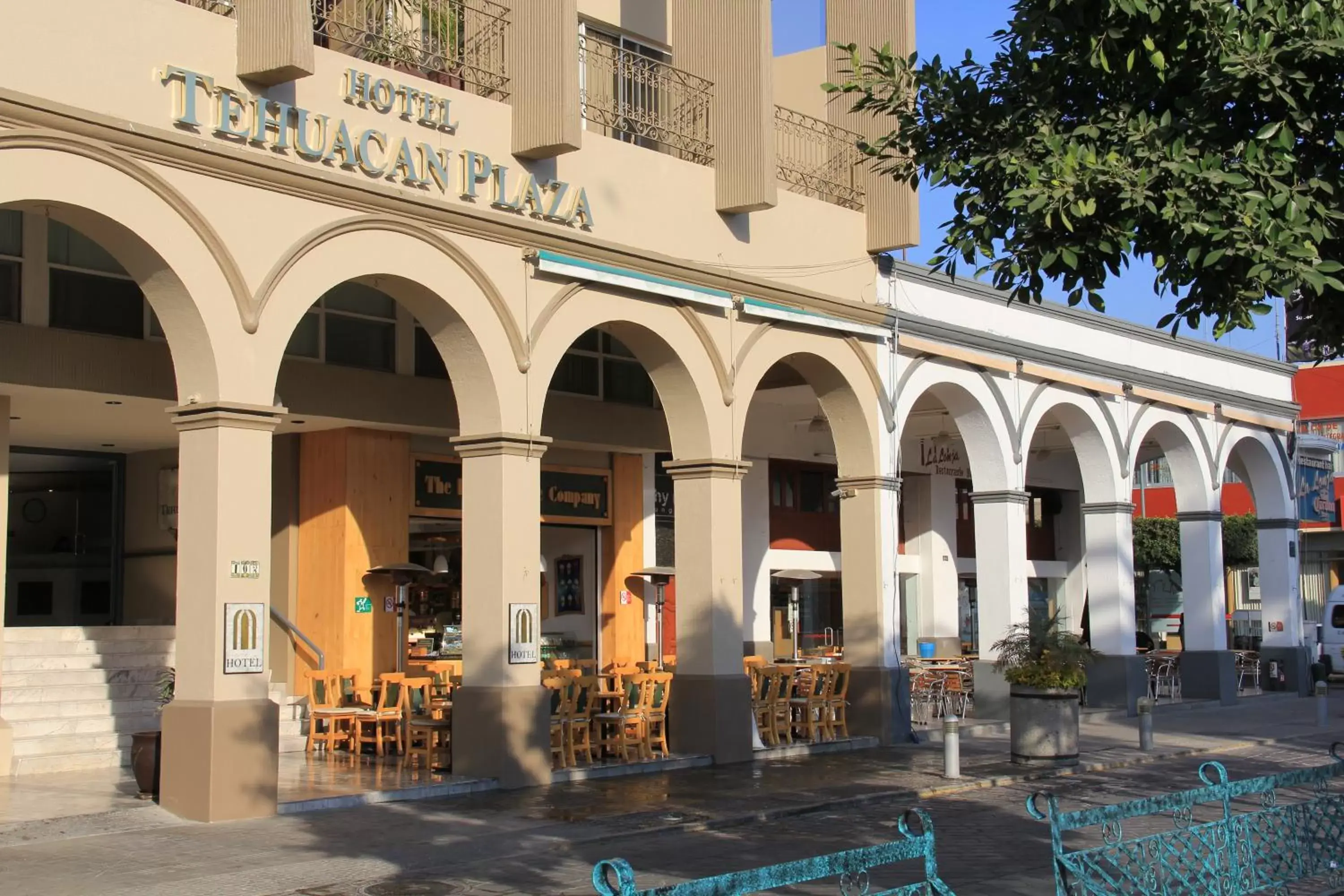 Facade/entrance, Property Building in Hotel Tehuacan Plaza