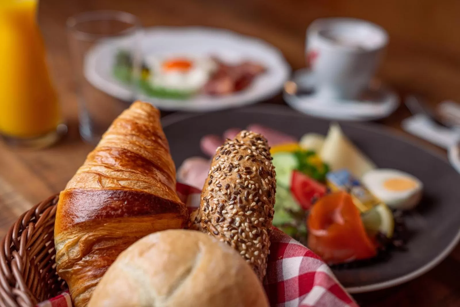 Food and drinks in Hotel Restaurant Südrast Dreiländereck