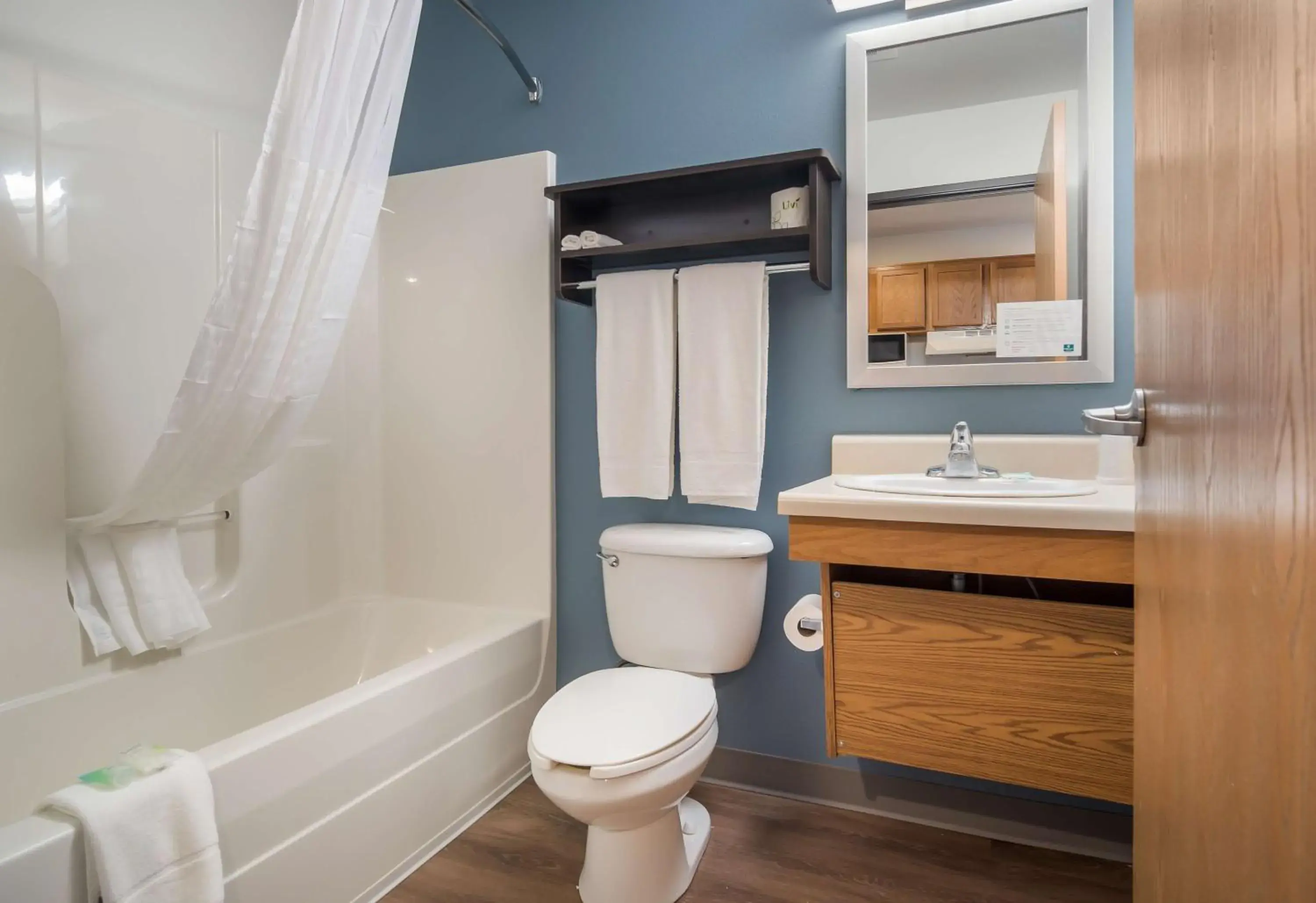 Bathroom in Extended Stay America Select Suites - Fort Myers