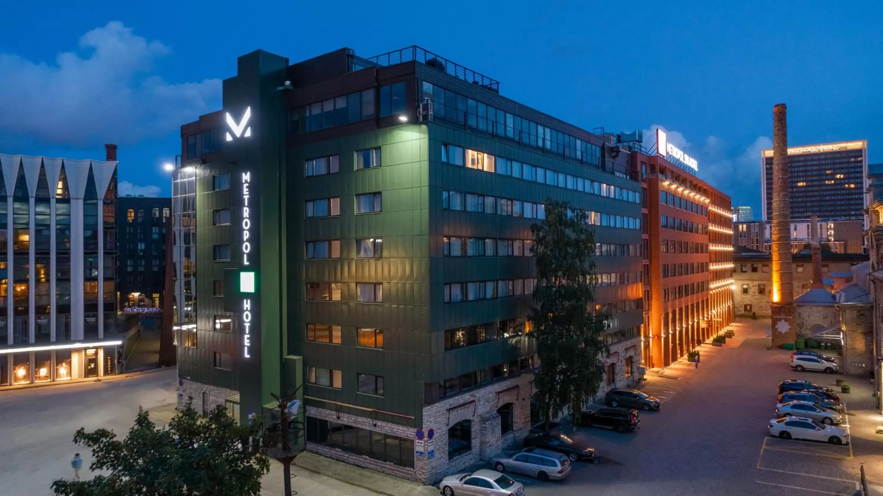 Facade/entrance, Property Building in Metropol Hotel