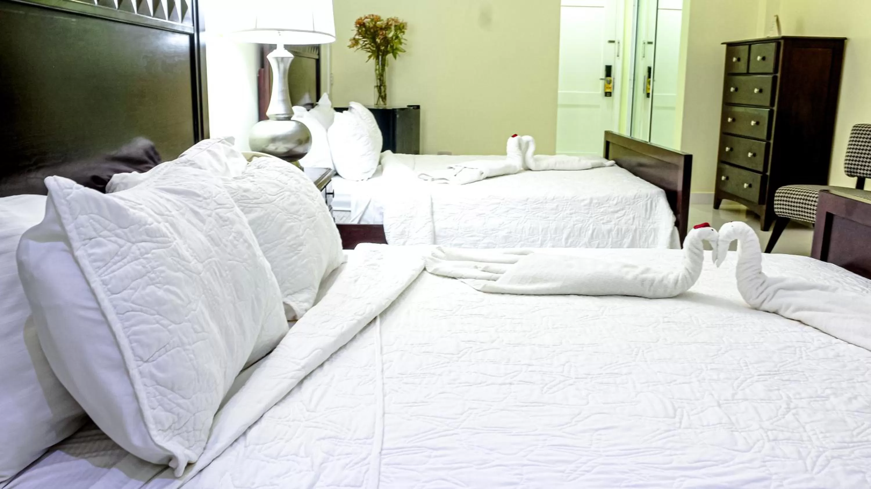 Bed in Golden House Hotel & Convention Center