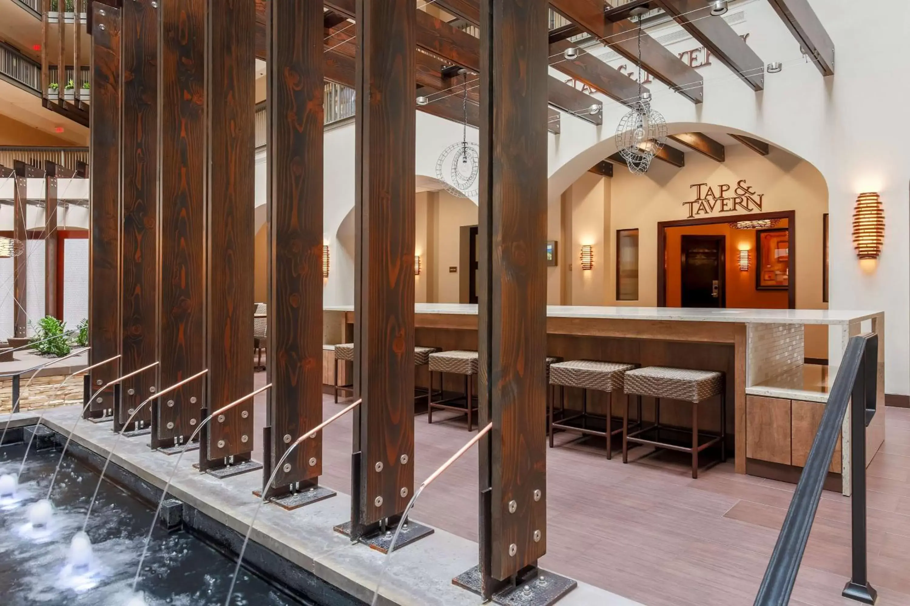 Lounge or bar in Embassy Suites by Hilton Dallas-Love Field Lounge or bar in Embassy Suites by Hilton Dallas-Love Field