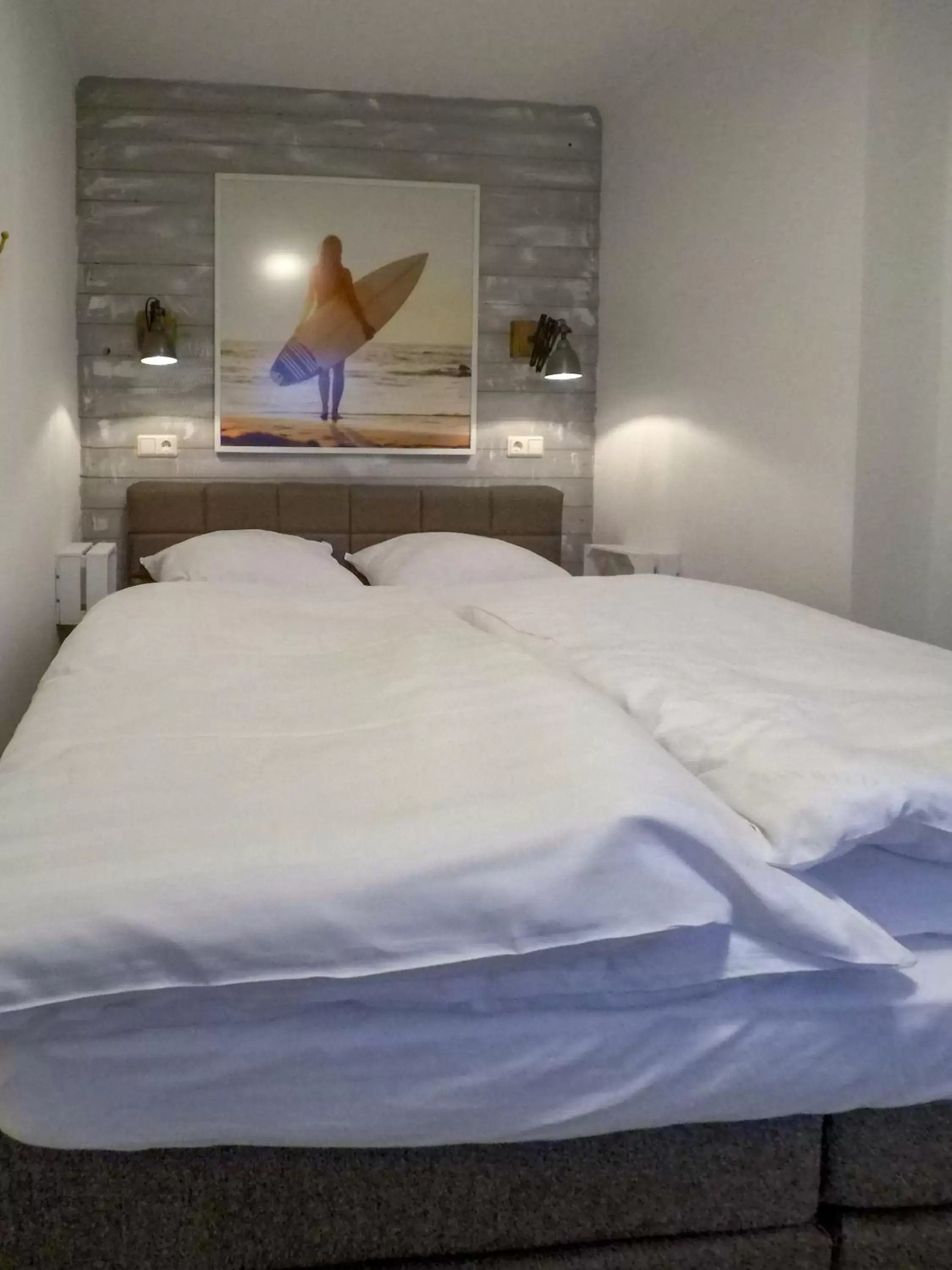 Bedroom, Bed in Hotel Stadt Cuxhaven