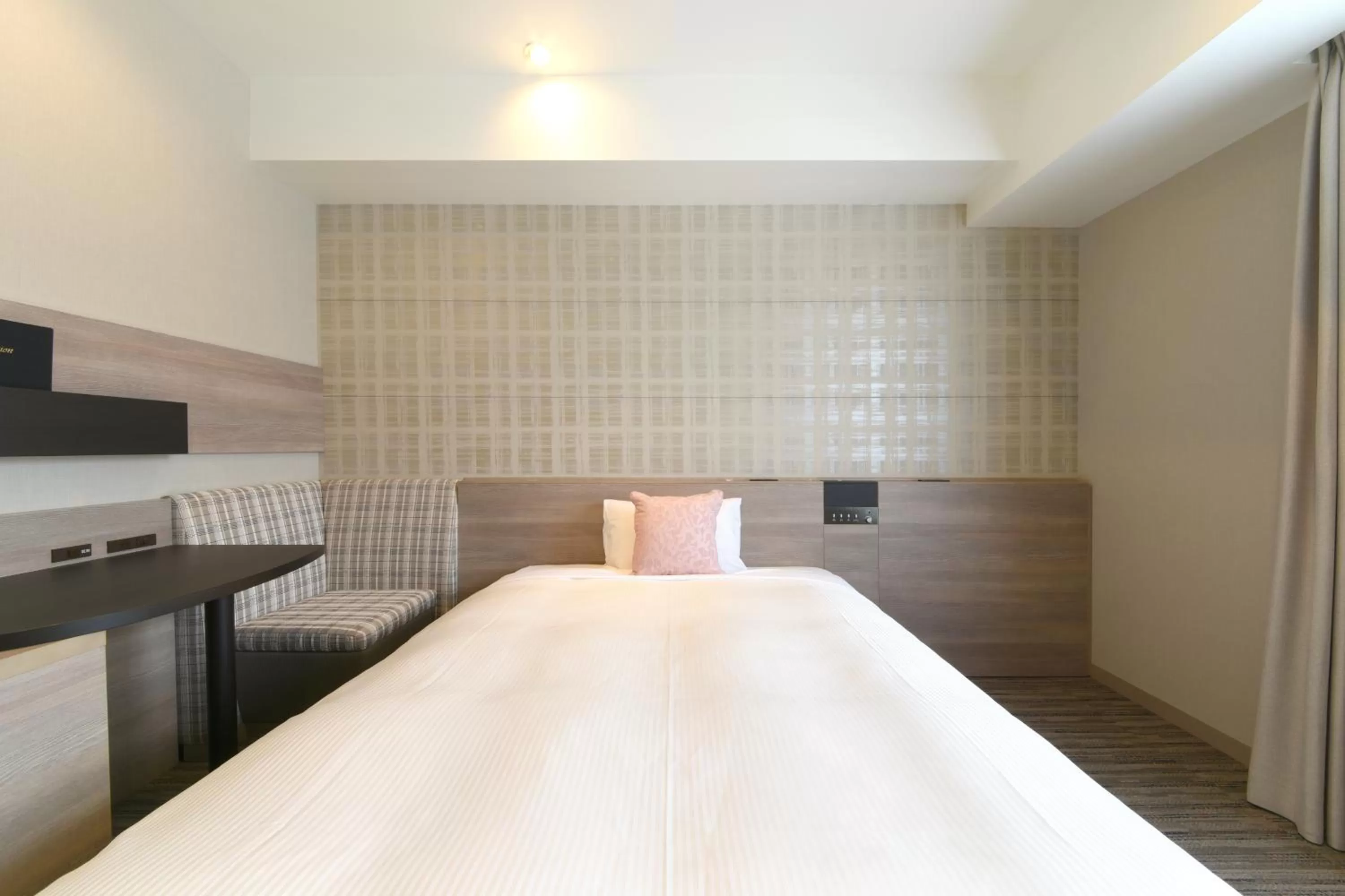 Photo of the whole room, Bed in Vessel Inn Shigamoriyama Station