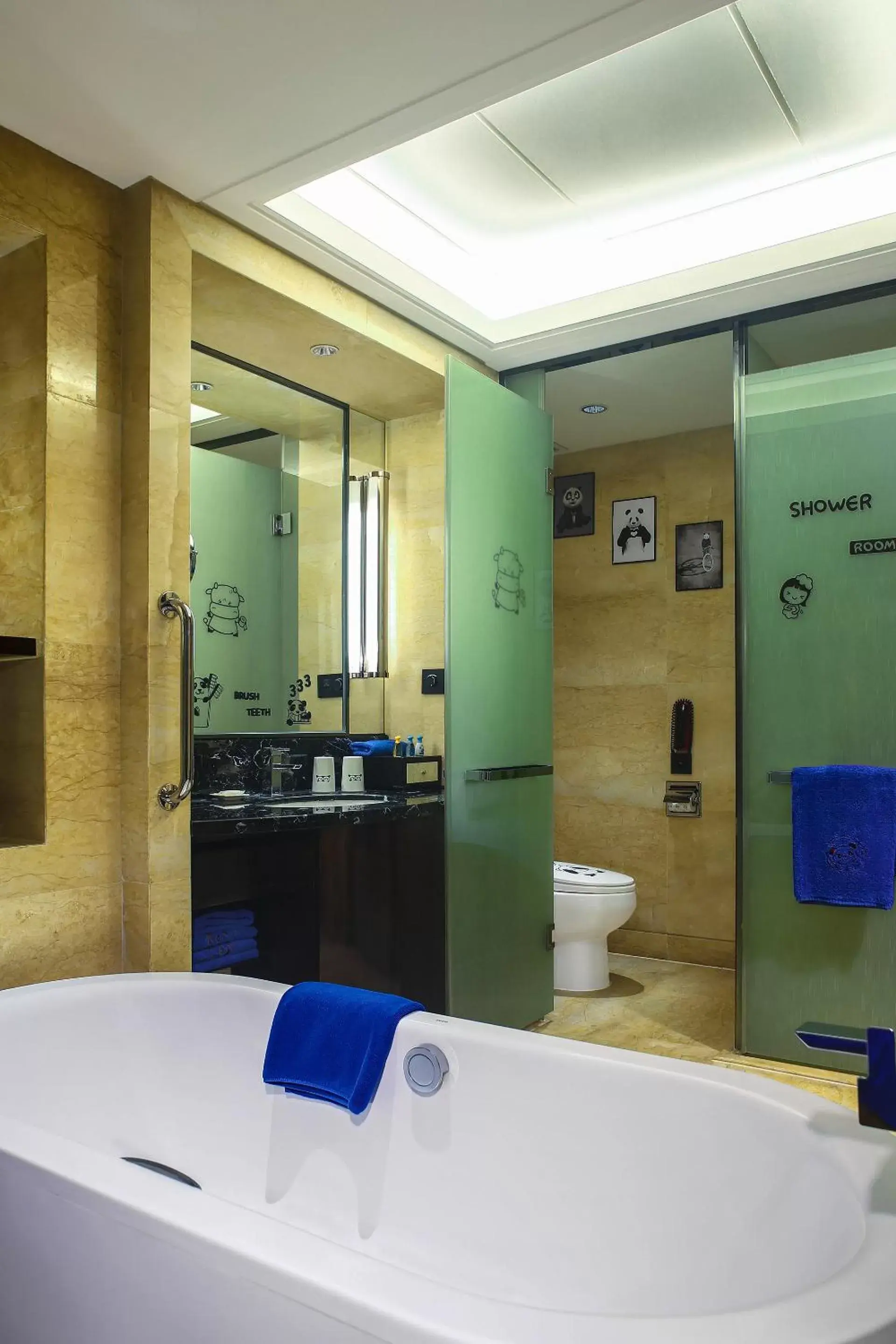 Bathroom in Crowne Plaza Chengdu Panda Garden, an IHG Hotel