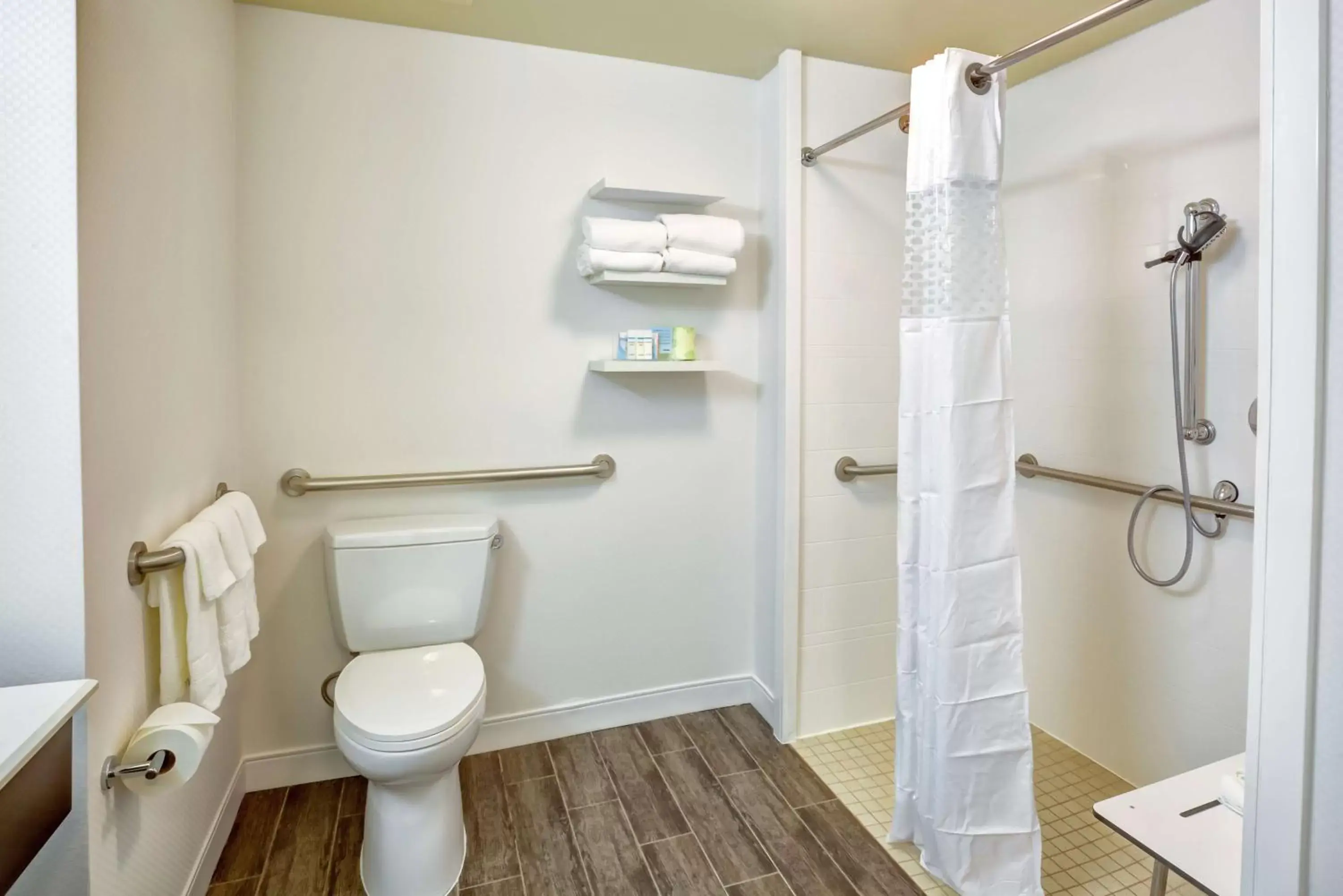 Bathroom in Hampton Inn Boston-Norwood Bathroom in Hampton Inn Boston-Norwood