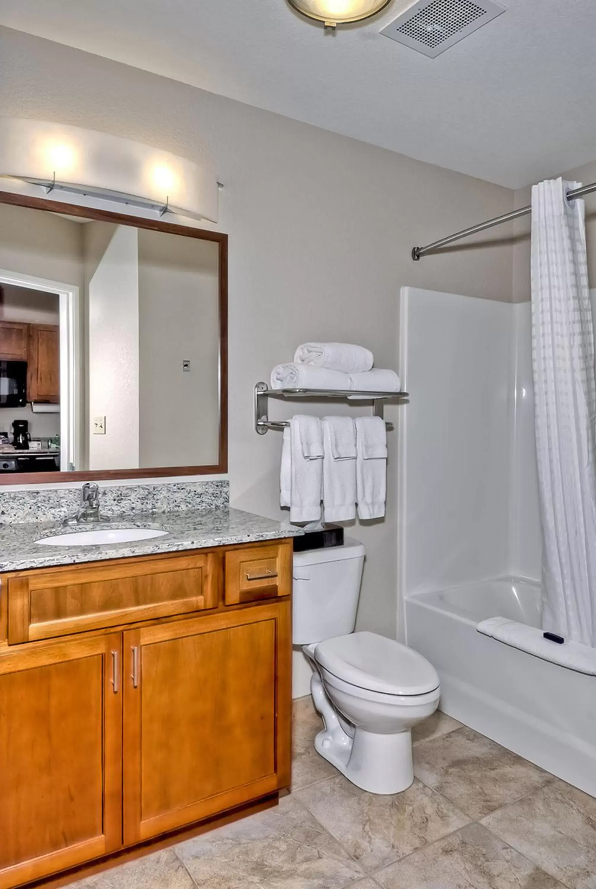 King Suite in Candlewood Suites Burlington, an IHG Hotel