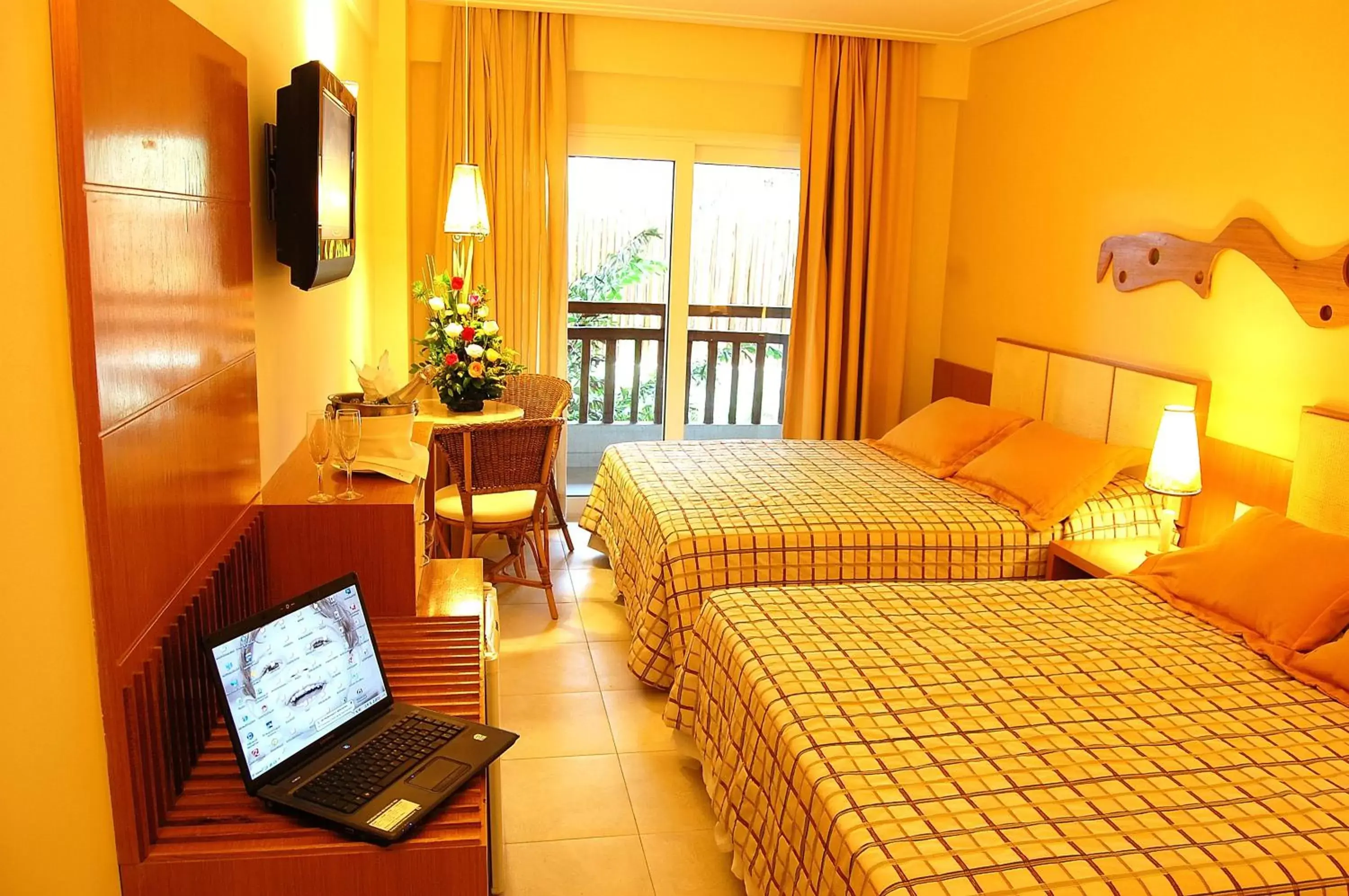Bedroom in Pontalmar Praia Hotel