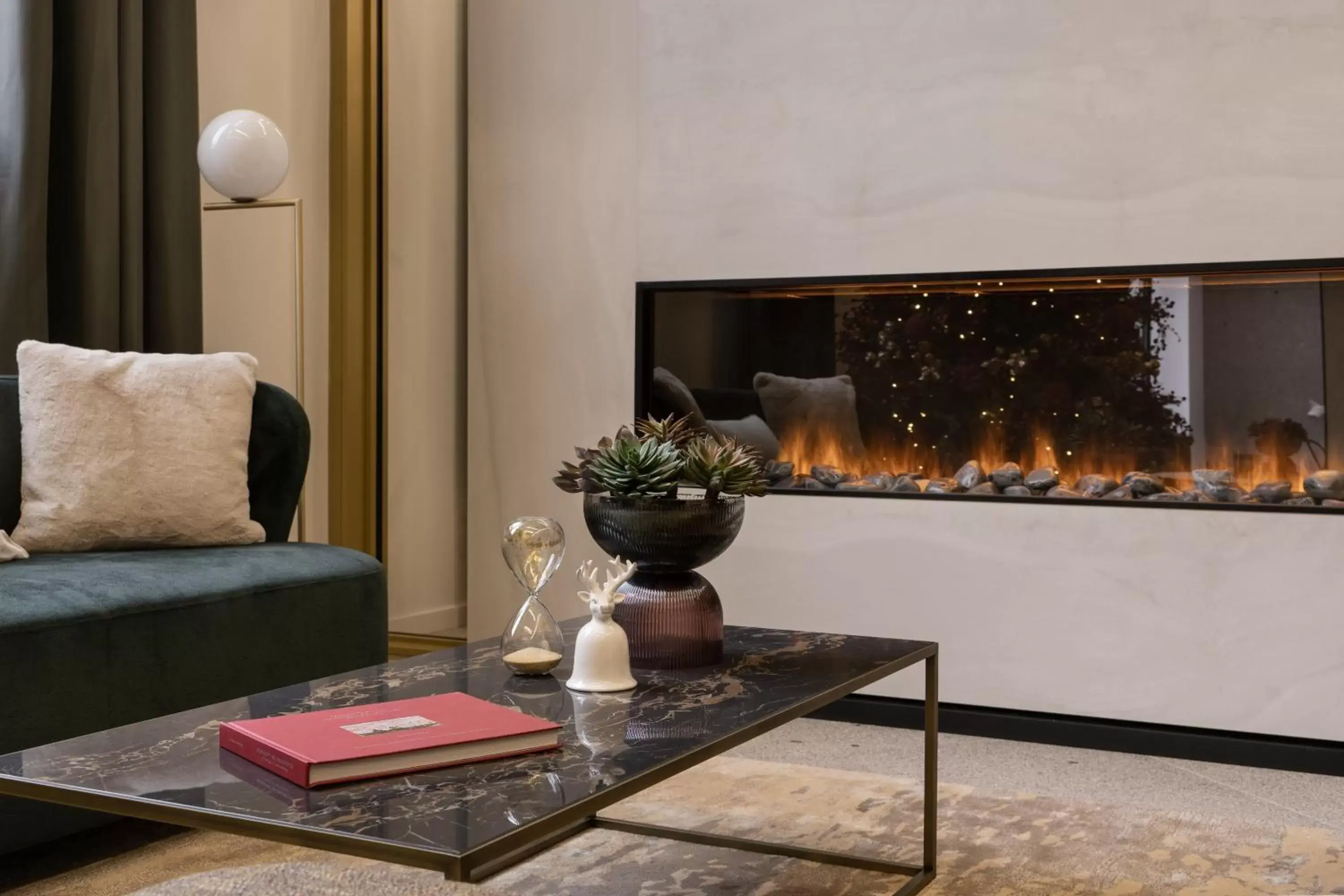 Living room, Seating Area in Áurea Palacio de Correos by Eurostars Hotel Company