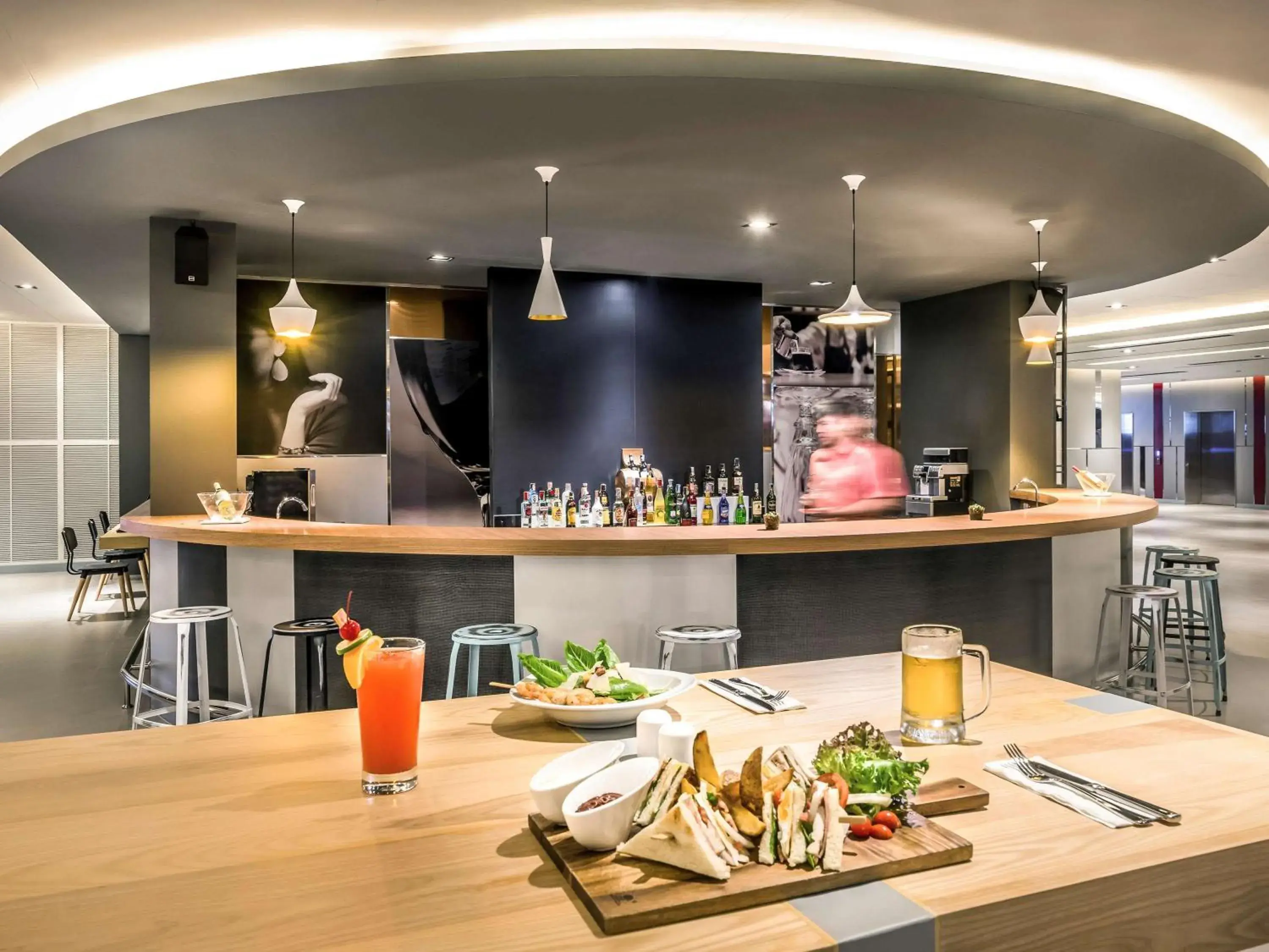 Lounge or bar, Restaurant/Places to Eat in ibis Bangkok IMPACT