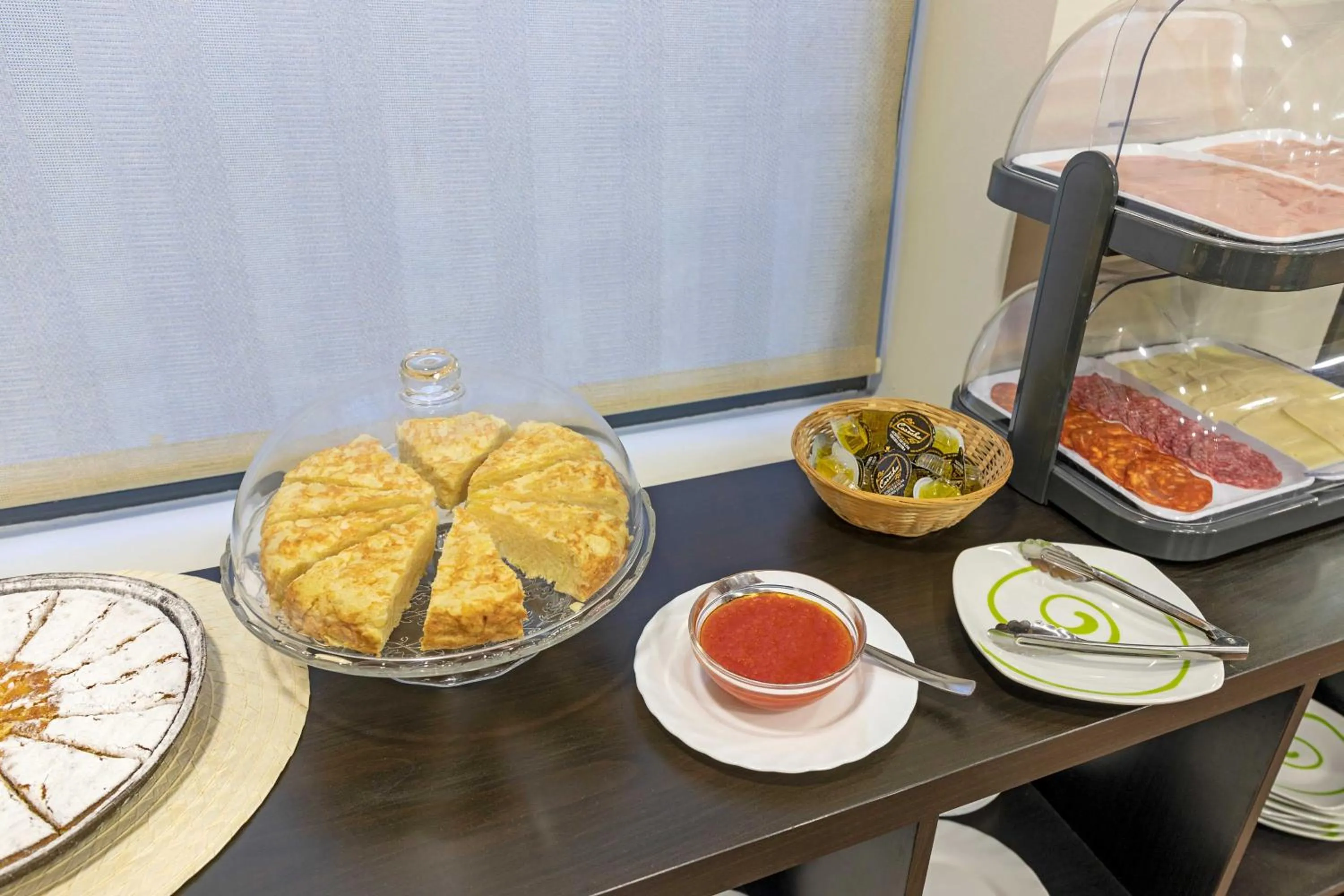 Buffet breakfast in Hotel Alda Ciudad de Soria