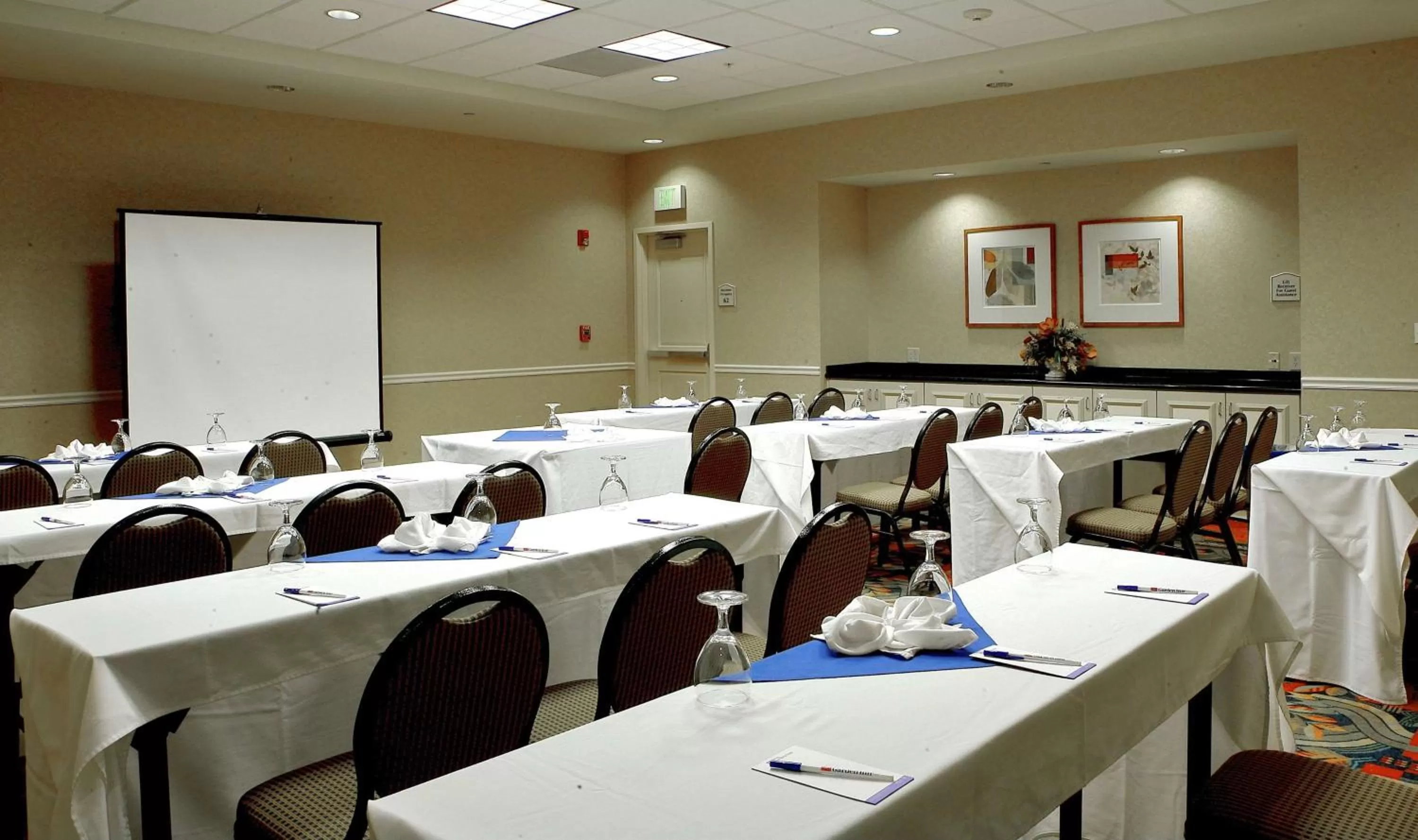 Meeting/conference room in Hilton Garden Inn Oxnard/Camarillo