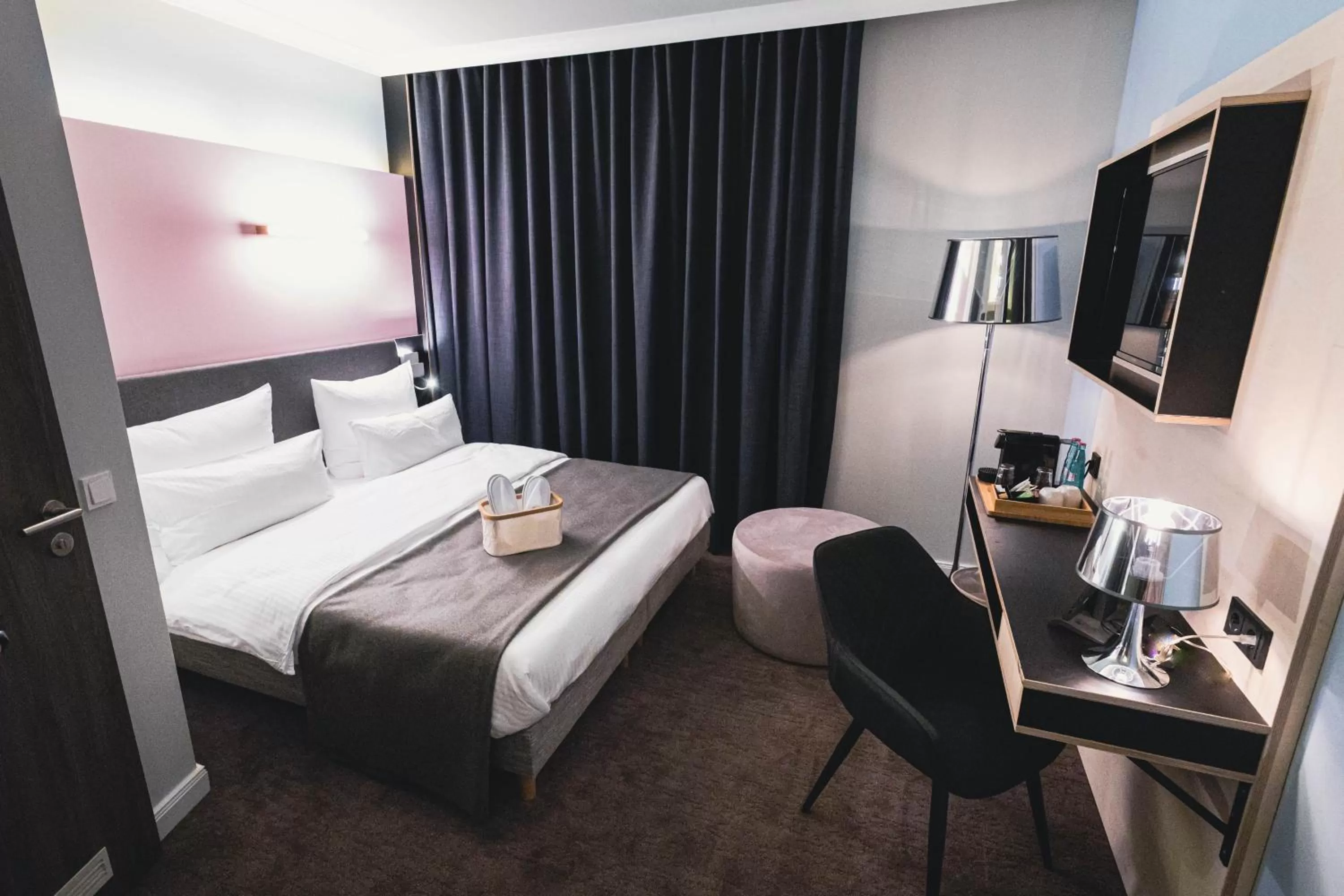 Photo of the whole room, Bed in MountainPark | Event- und Tagungshotel