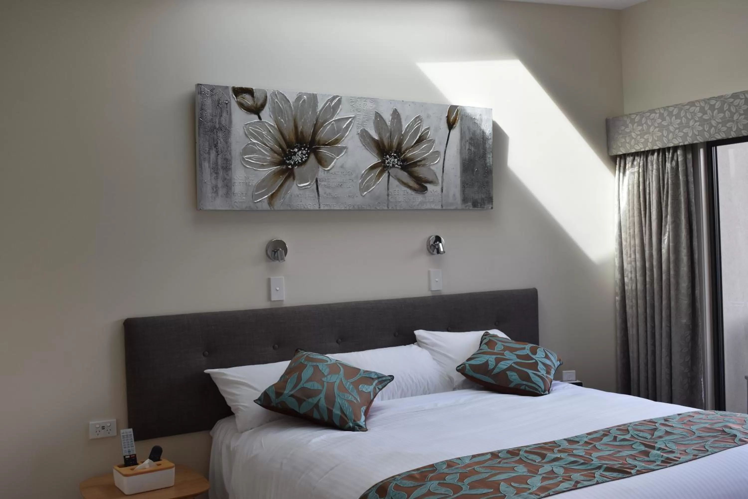 Bed in Mapleton Springs