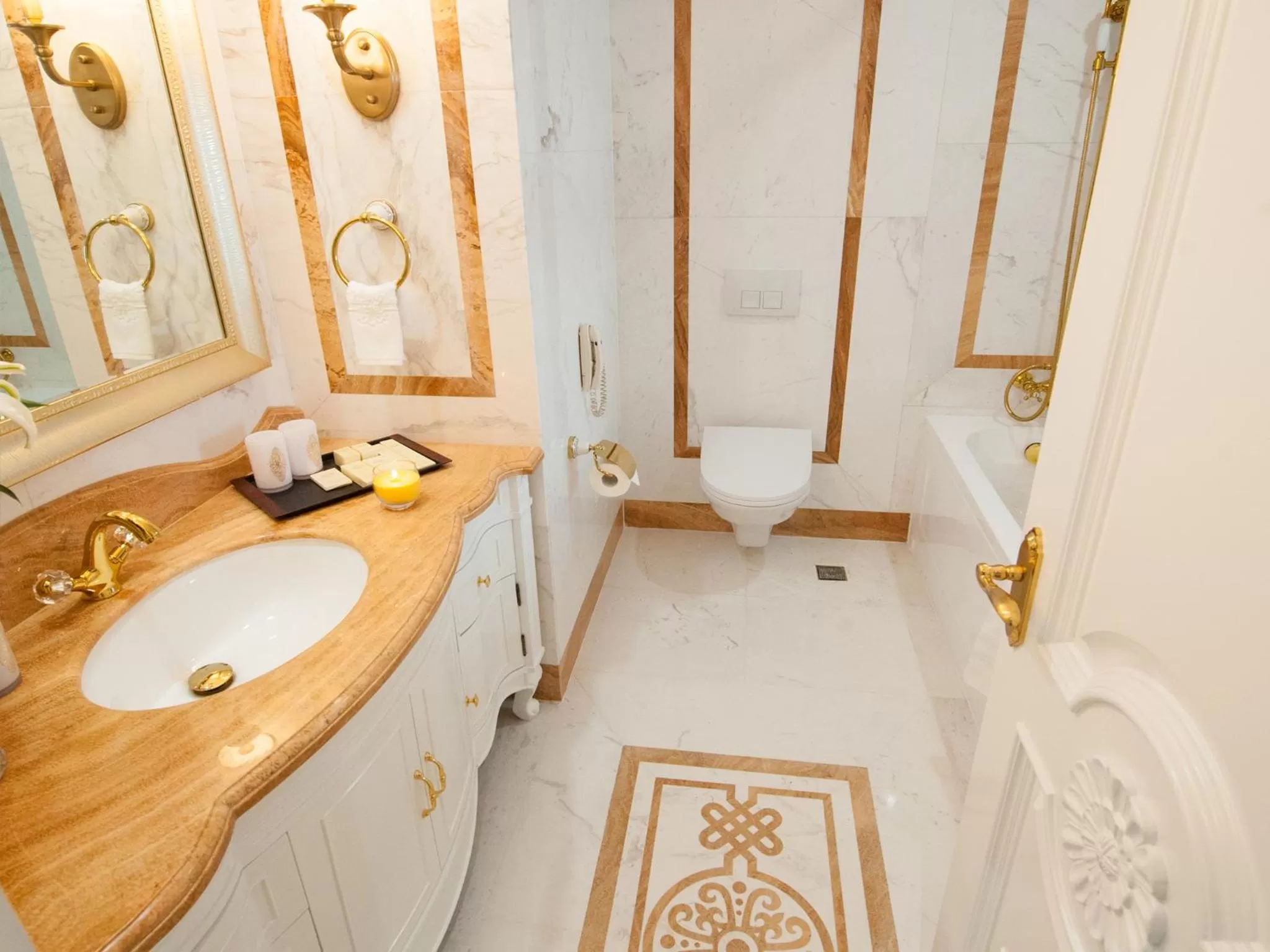 Bathroom in Bishrelt Hotel