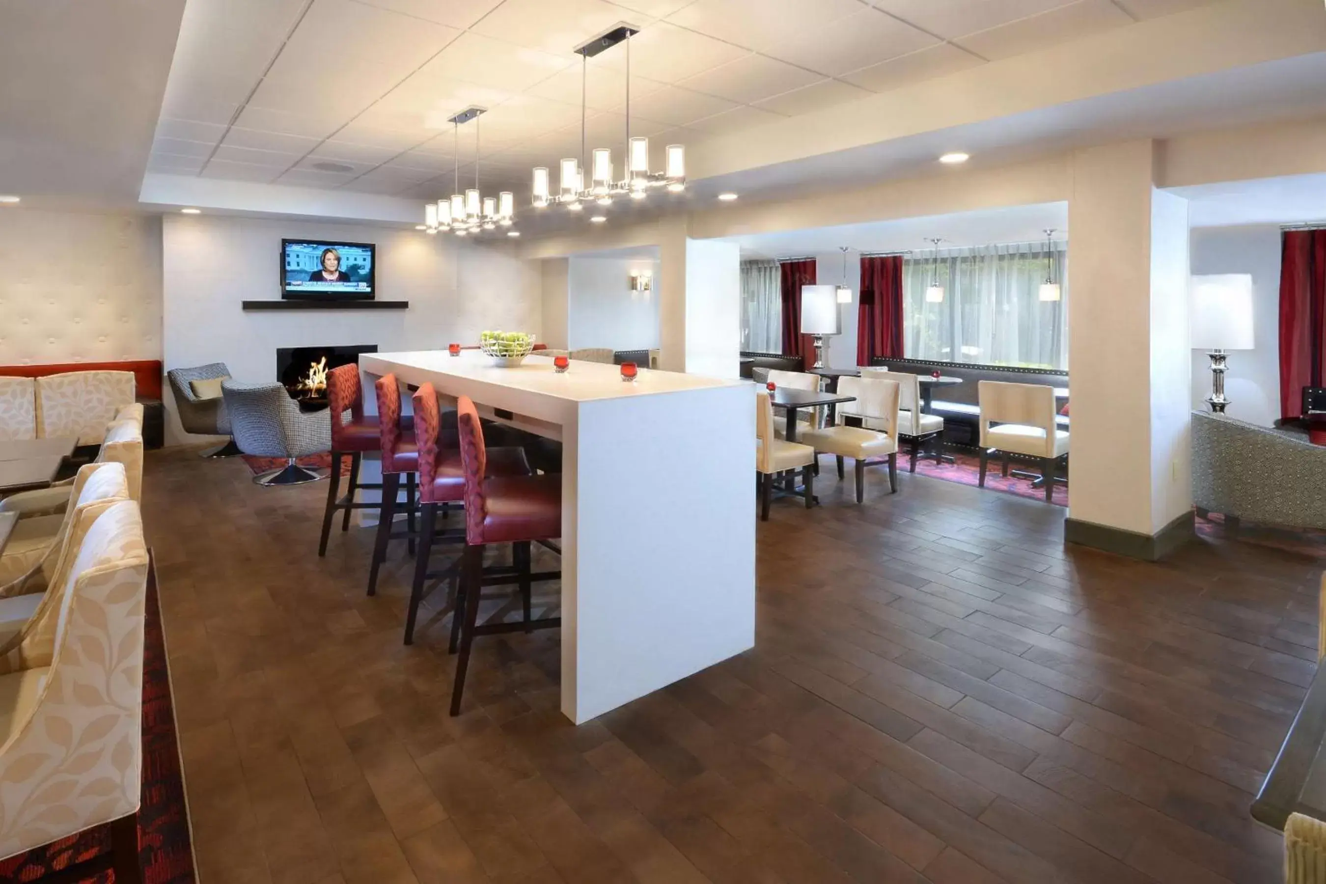 Dining area, Restaurant/Places to Eat in Hampton Inn Raleigh Capital Blvd North