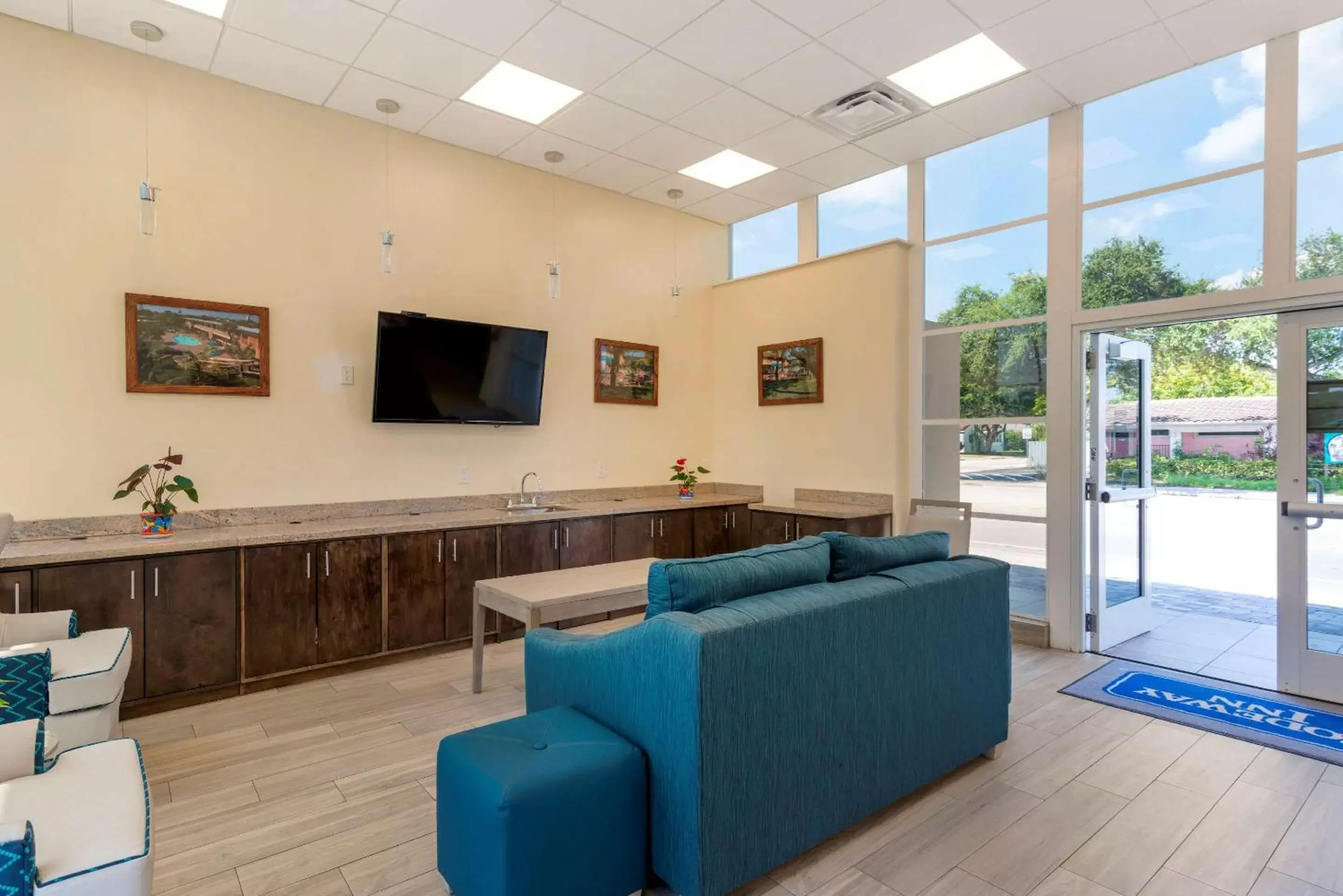 Lobby or reception in Rodeway Inn Hollywood Lobby or reception in Rodeway Inn Hollywood