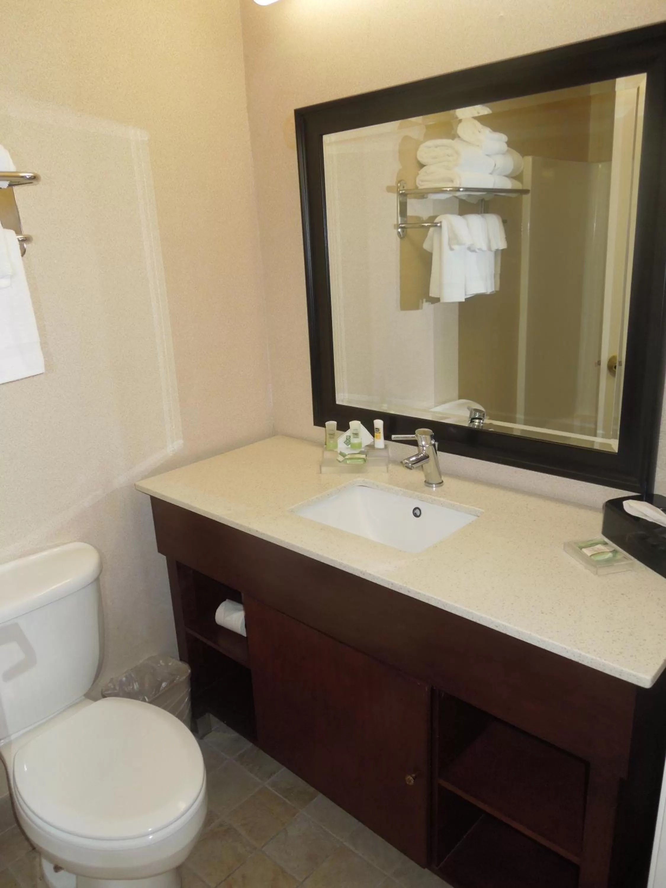 Studio King Suite - Non-Smoking in Country Inn & Suites by Radisson, Bel Air/Aberdeen, MD